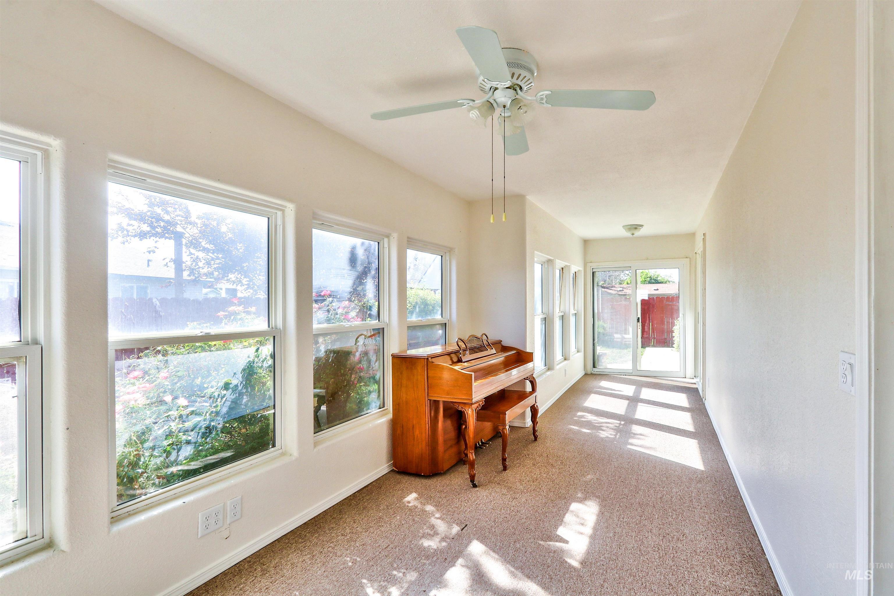 1220 Redtail Ct., Caldwell, Idaho 83607, 3 Bedrooms, 2 Bathrooms, Residential For Sale, Price $338,900, 98962154