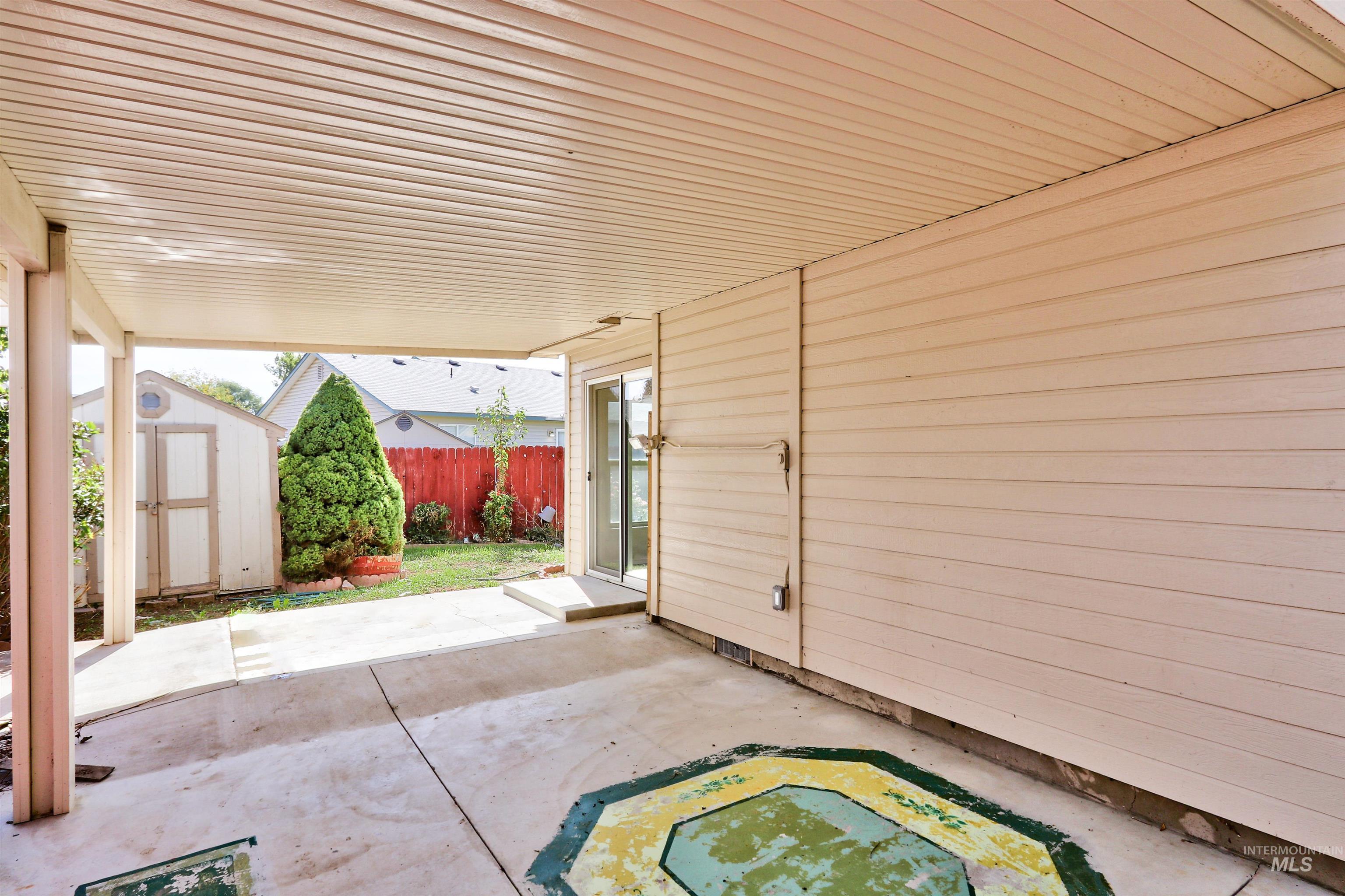 1220 Redtail Ct., Caldwell, Idaho 83607, 3 Bedrooms, 2 Bathrooms, Residential For Sale, Price $338,900, 98962154
