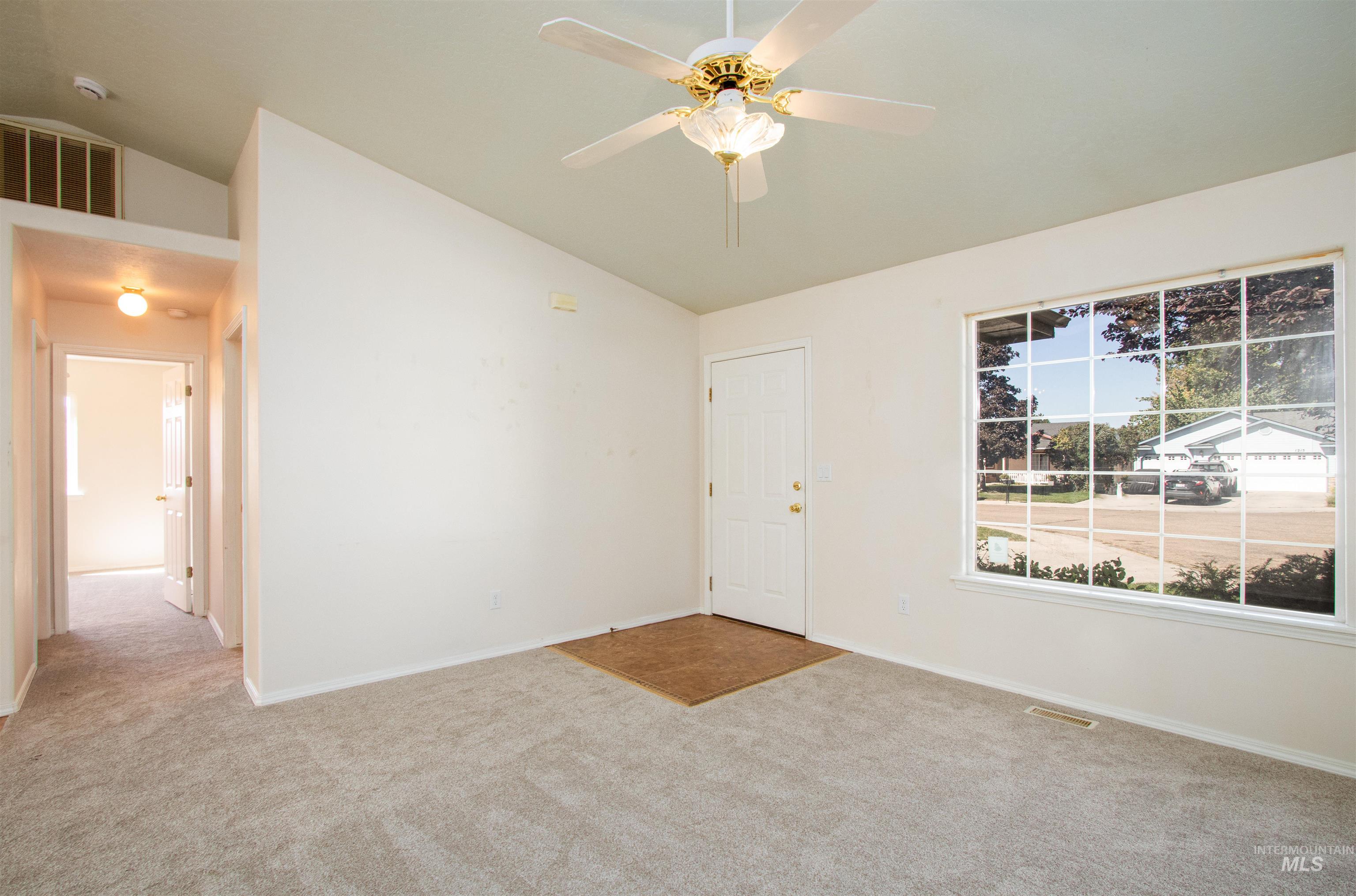 1220 Redtail Ct., Caldwell, Idaho 83607, 3 Bedrooms, 2 Bathrooms, Residential For Sale, Price $338,900, 98962154