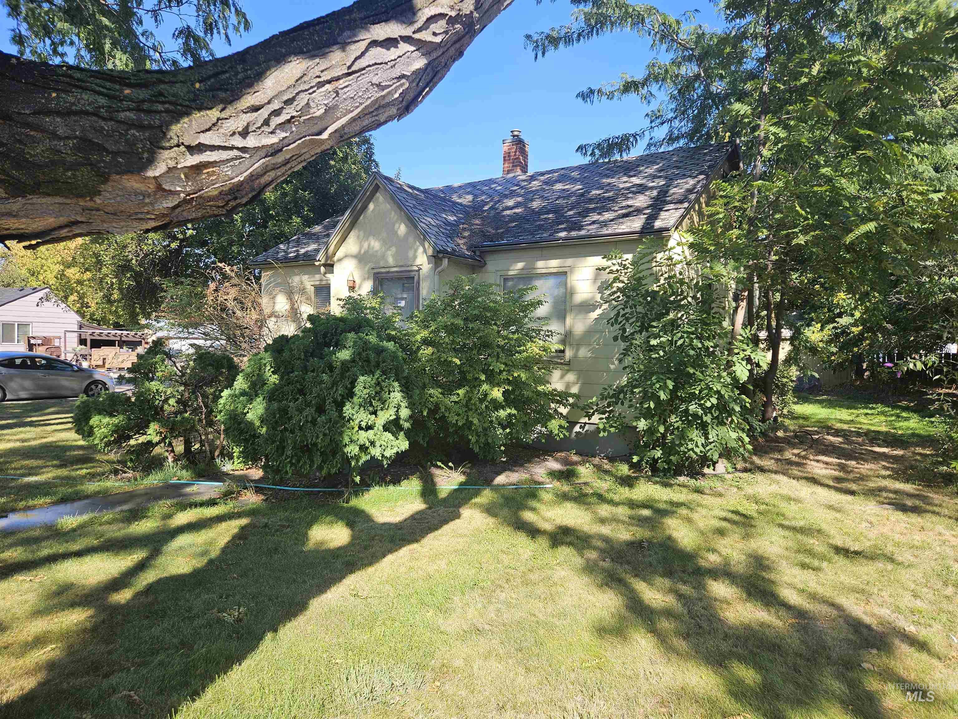82 N Yale St, Nampa, Idaho 83651, 3 Bedrooms, 1 Bathroom, Residential For Sale, Price $200,000, 98962202