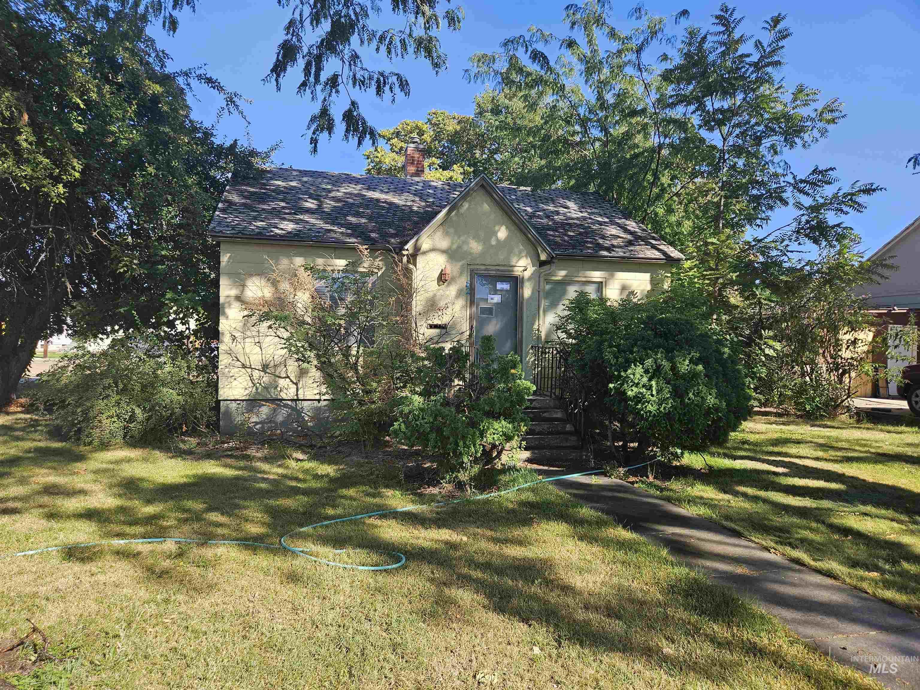 82 N Yale St, Nampa, Idaho 83651, 3 Bedrooms, 1 Bathroom, Residential For Sale, Price $200,000, 98962202