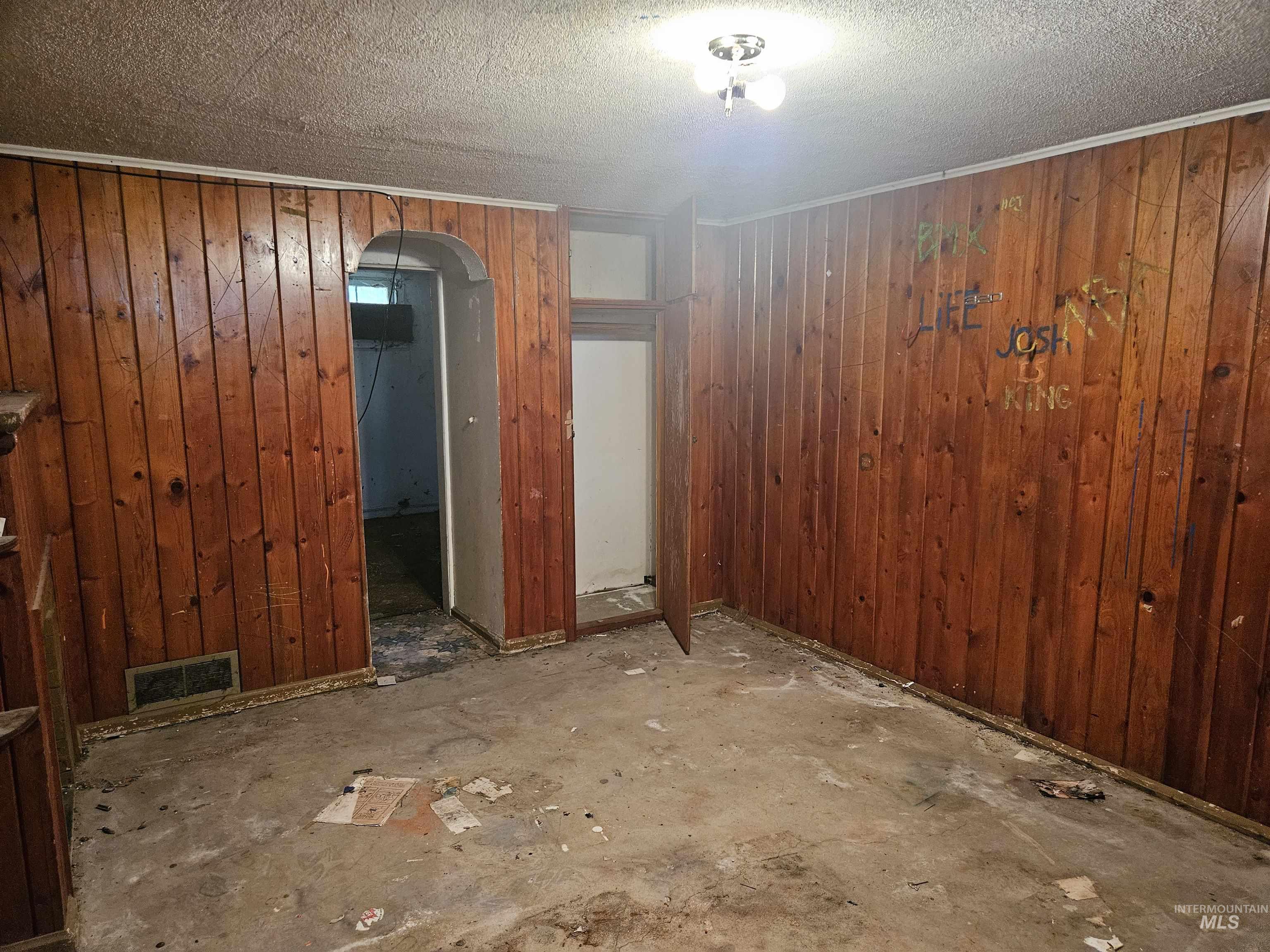 82 N Yale St, Nampa, Idaho 83651, 3 Bedrooms, 1 Bathroom, Residential For Sale, Price $200,000, 98962202