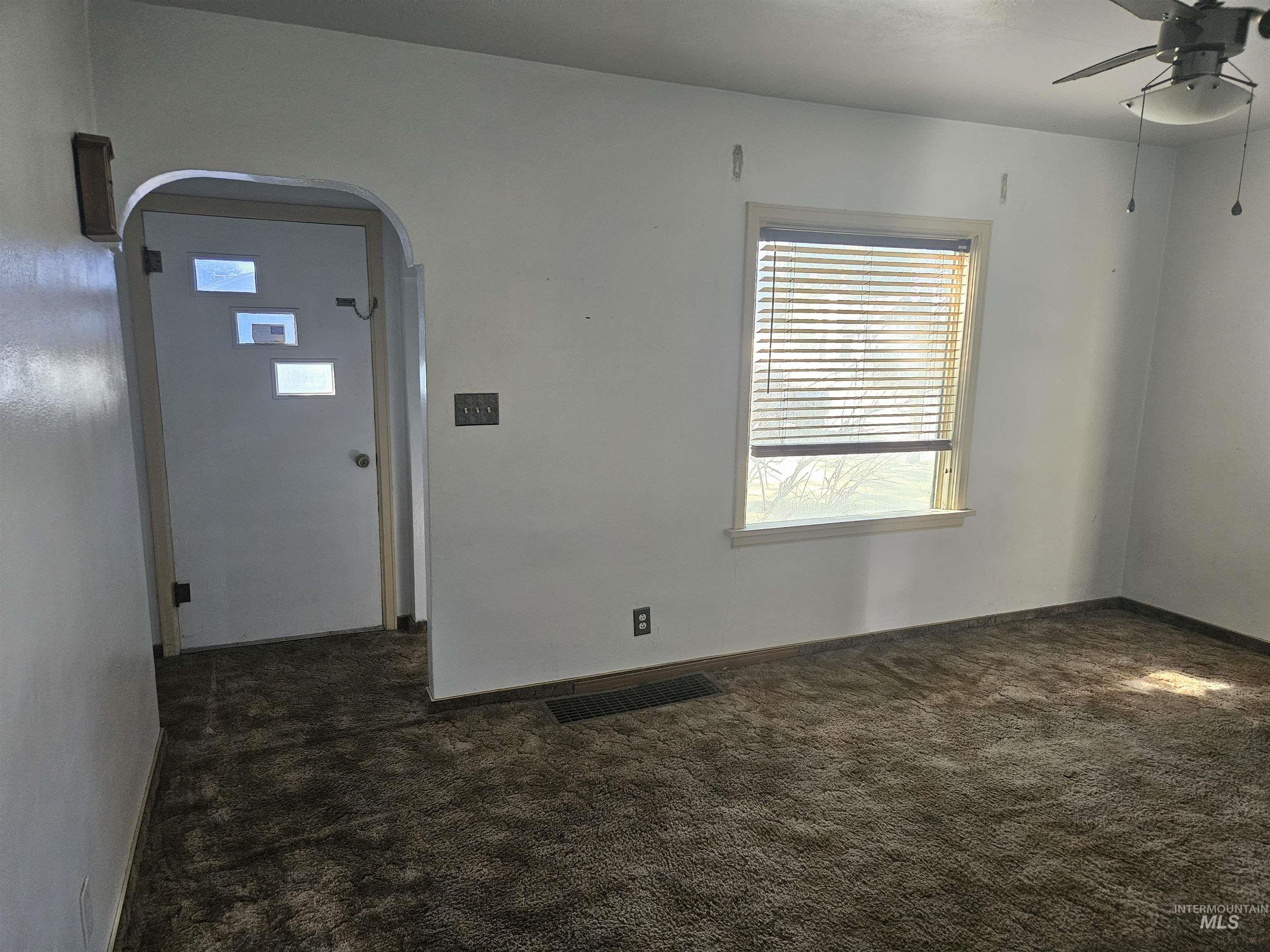 82 N Yale St, Nampa, Idaho 83651, 3 Bedrooms, 1 Bathroom, Residential For Sale, Price $200,000, 98962202