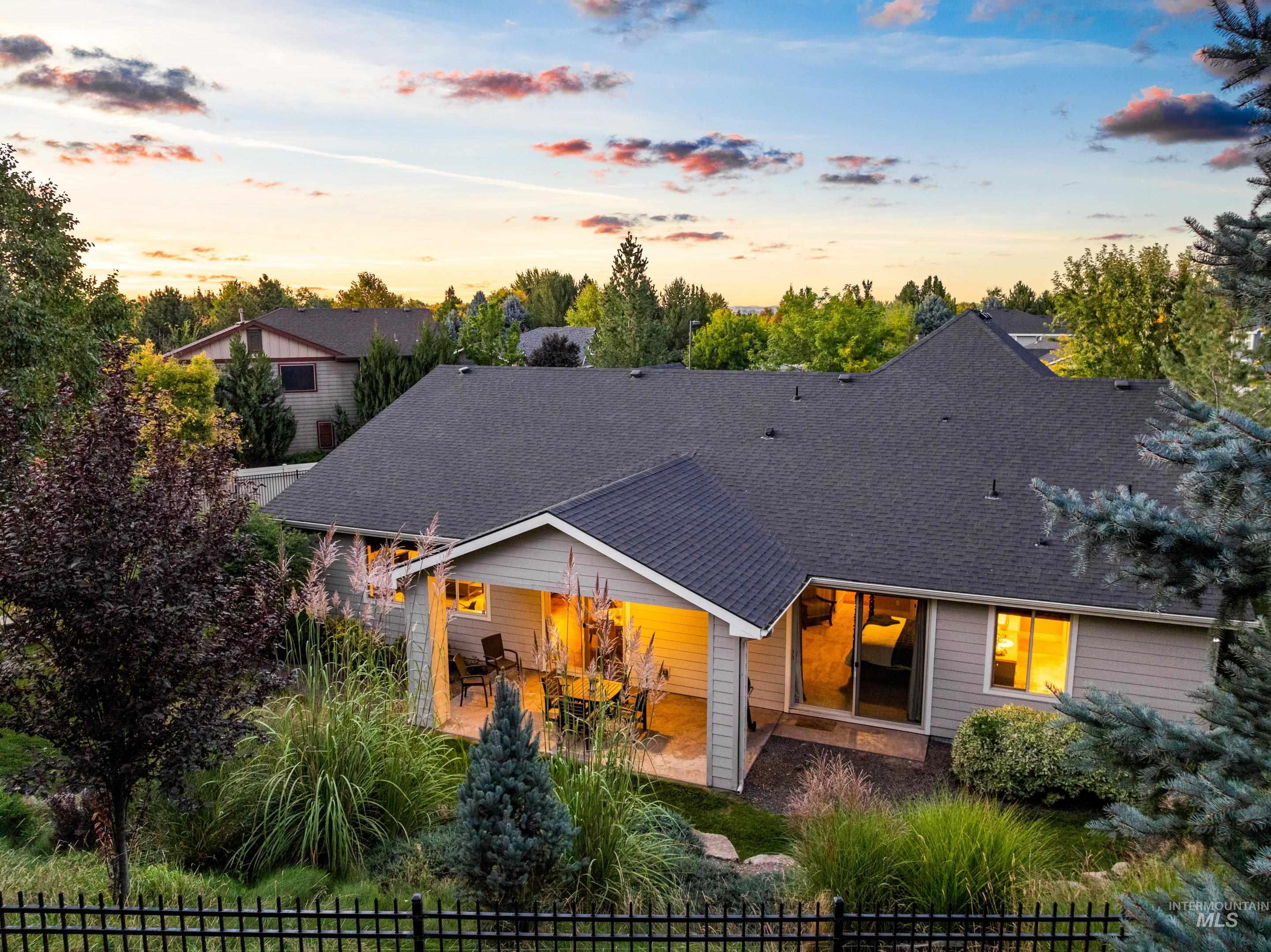 5139 W Lockner, Eagle, Idaho 83616, 4 Bedrooms, 3.5 Bathrooms, Residential For Sale, Price $794,000, 98962219