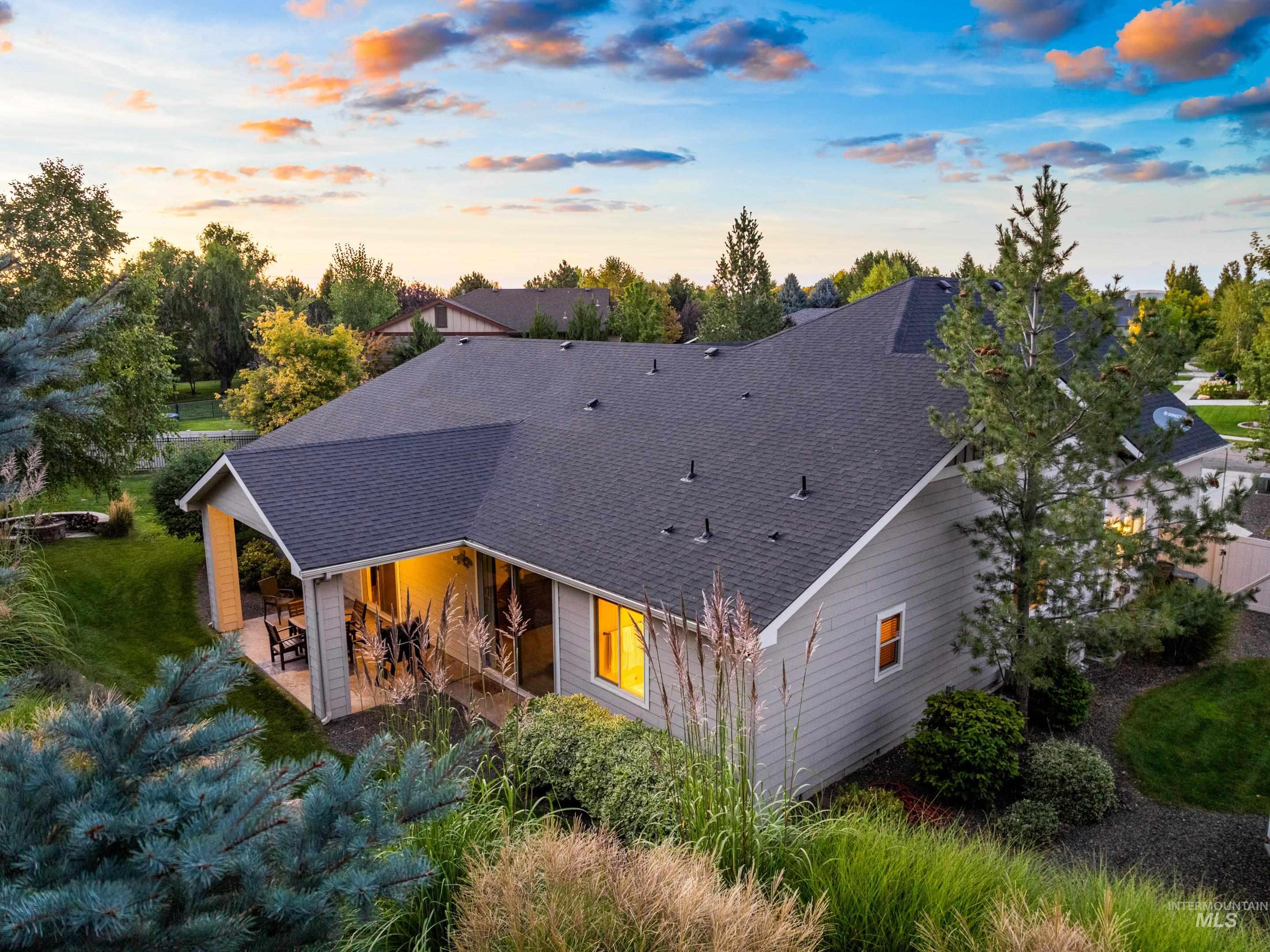 5139 W Lockner, Eagle, Idaho 83616, 4 Bedrooms, 3.5 Bathrooms, Residential For Sale, Price $794,000, 98962219