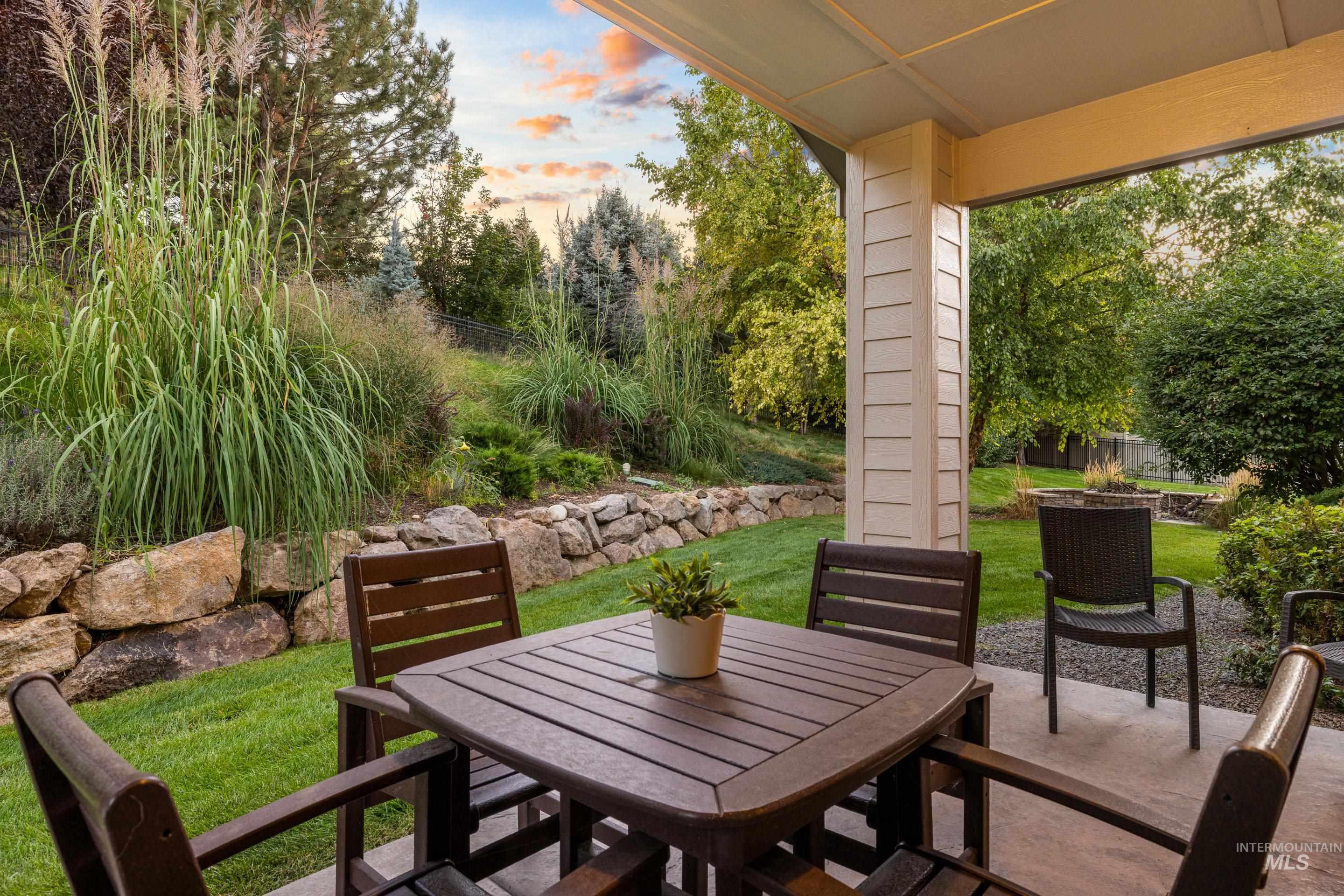 5139 W Lockner, Eagle, Idaho 83616, 4 Bedrooms, 3.5 Bathrooms, Residential For Sale, Price $794,000, 98962219