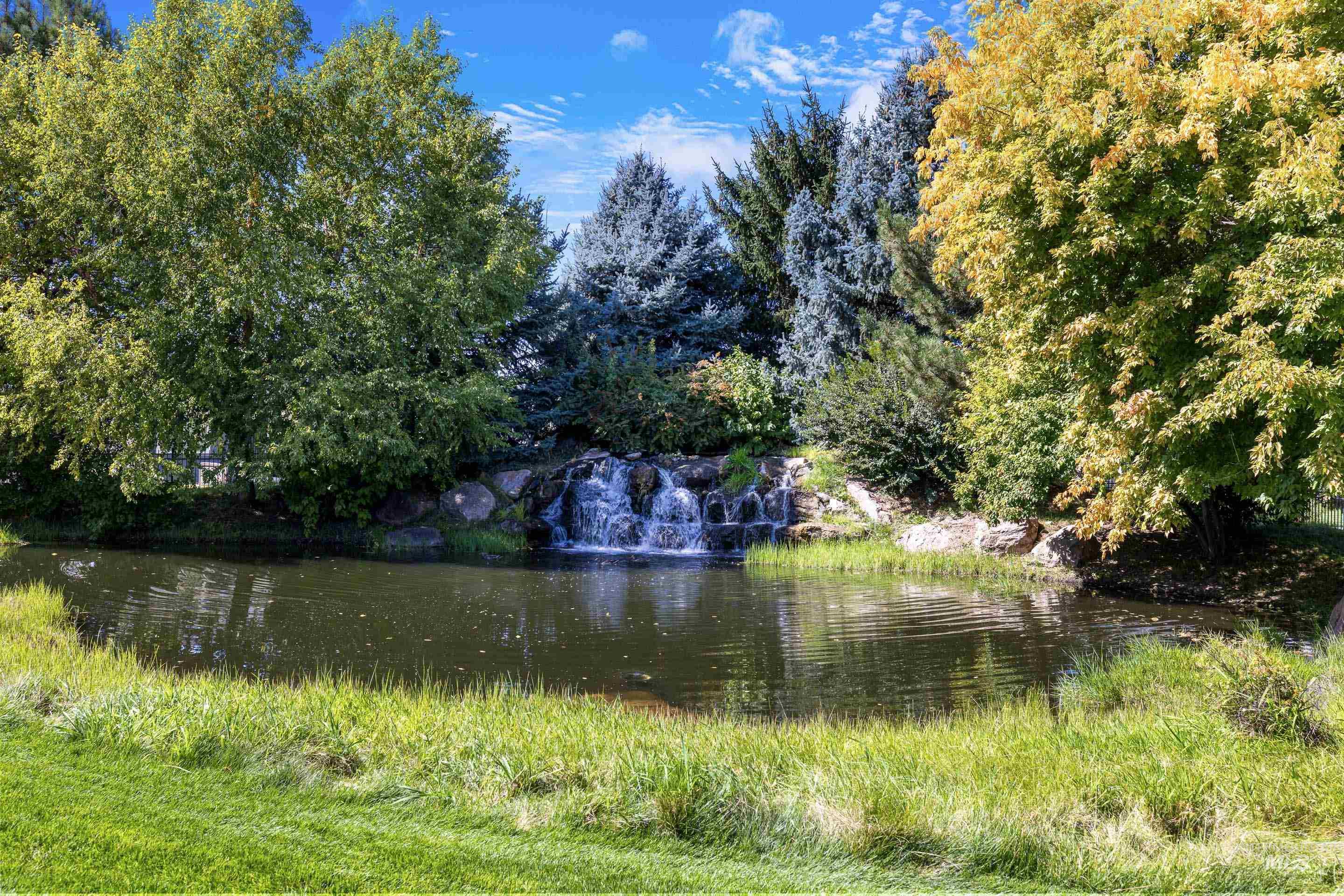 5139 W Lockner, Eagle, Idaho 83616, 4 Bedrooms, 3.5 Bathrooms, Residential For Sale, Price $794,000, 98962219