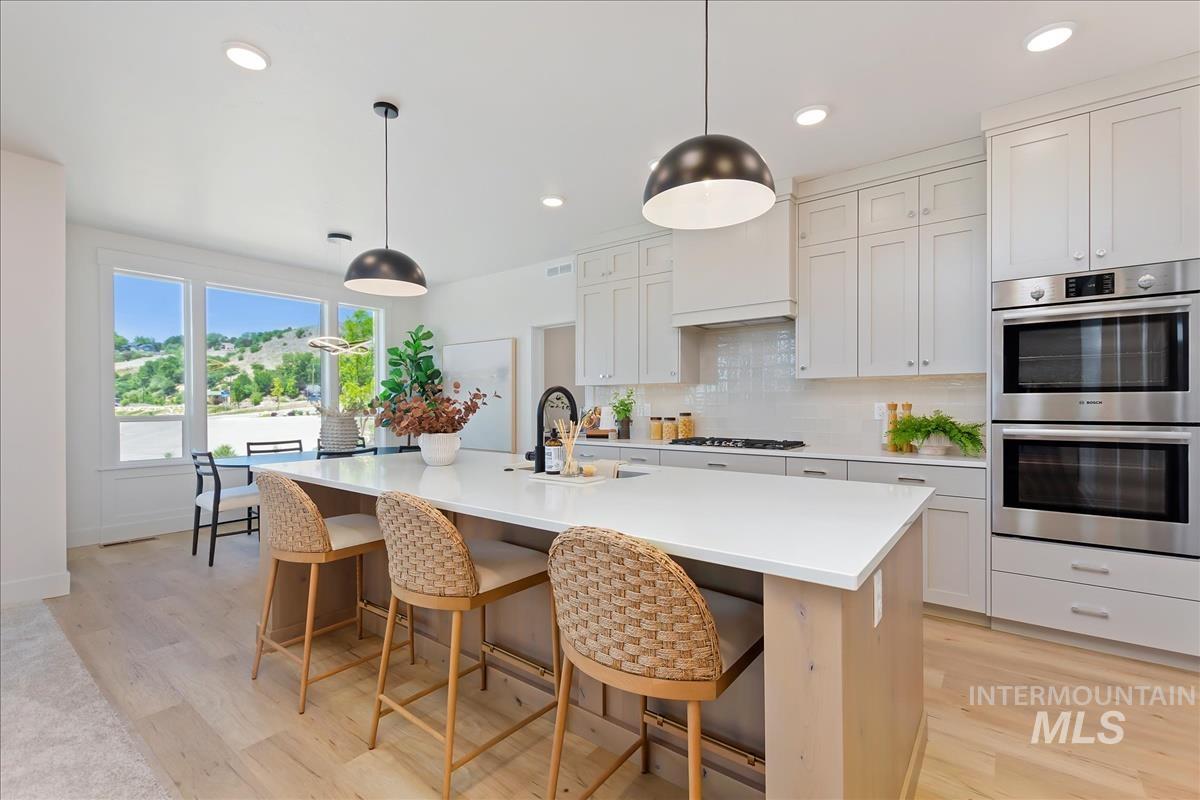 4650 N Camp Creek Ave, Meridian, Idaho 83646, 4 Bedrooms, 2.5 Bathrooms, Residential For Sale, Price $774,900, 98962231