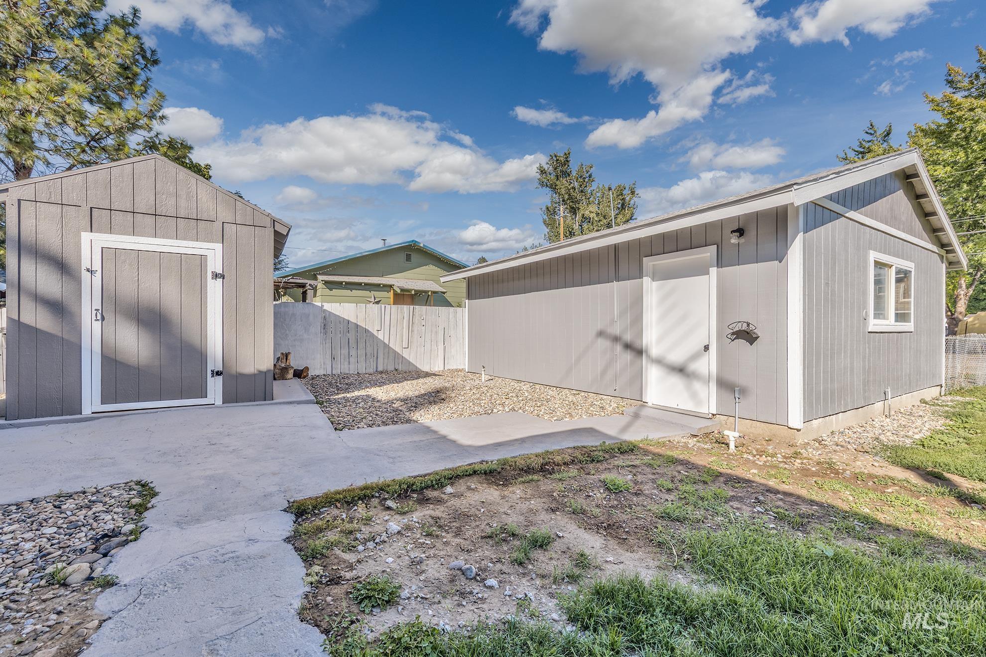 824 E Main St, Weiser, Idaho 83672, 3 Bedrooms, 2 Bathrooms, Residential For Sale, Price $349,900, 98962233