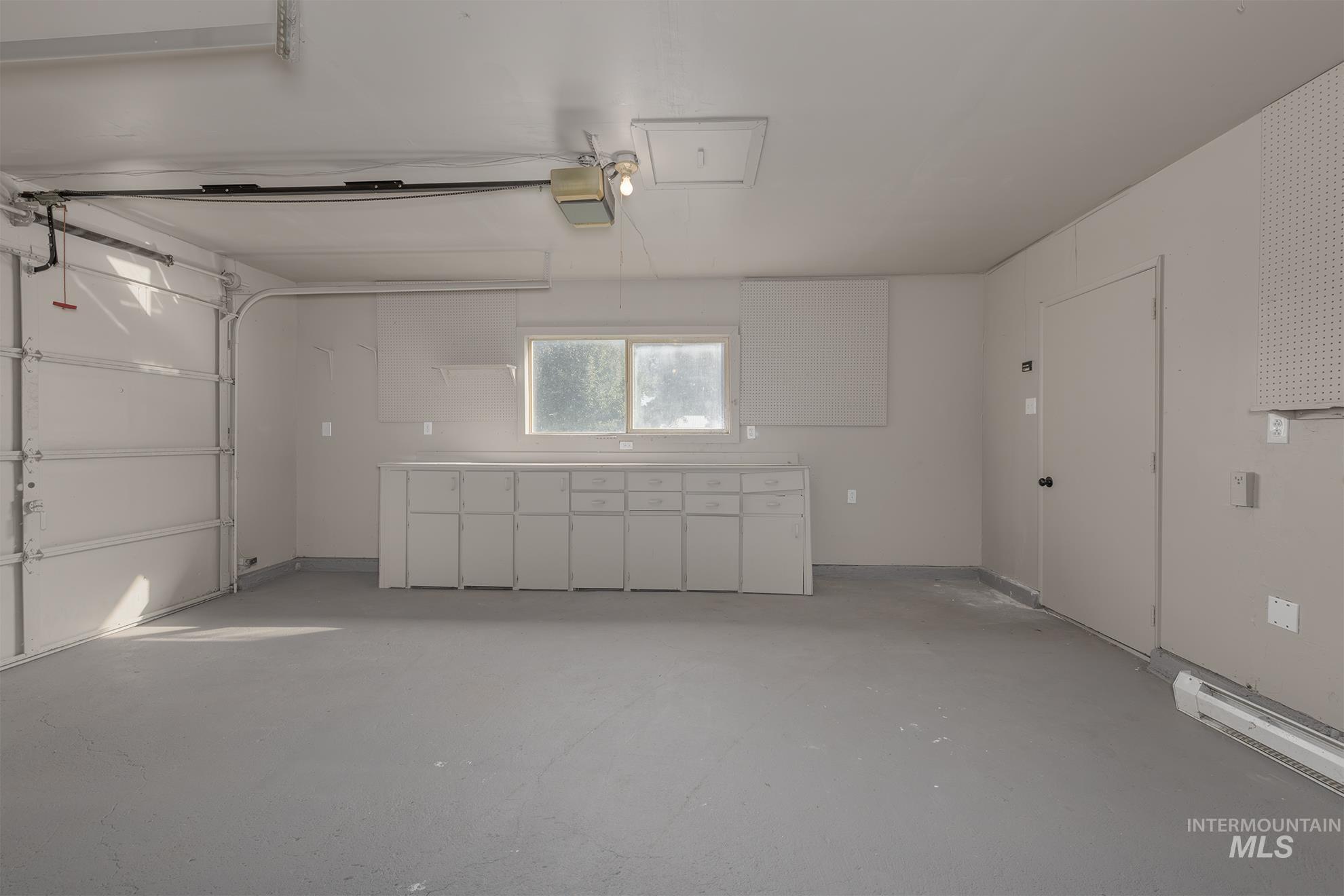 824 E Main St, Weiser, Idaho 83672, 3 Bedrooms, 2 Bathrooms, Residential For Sale, Price $349,900, 98962233