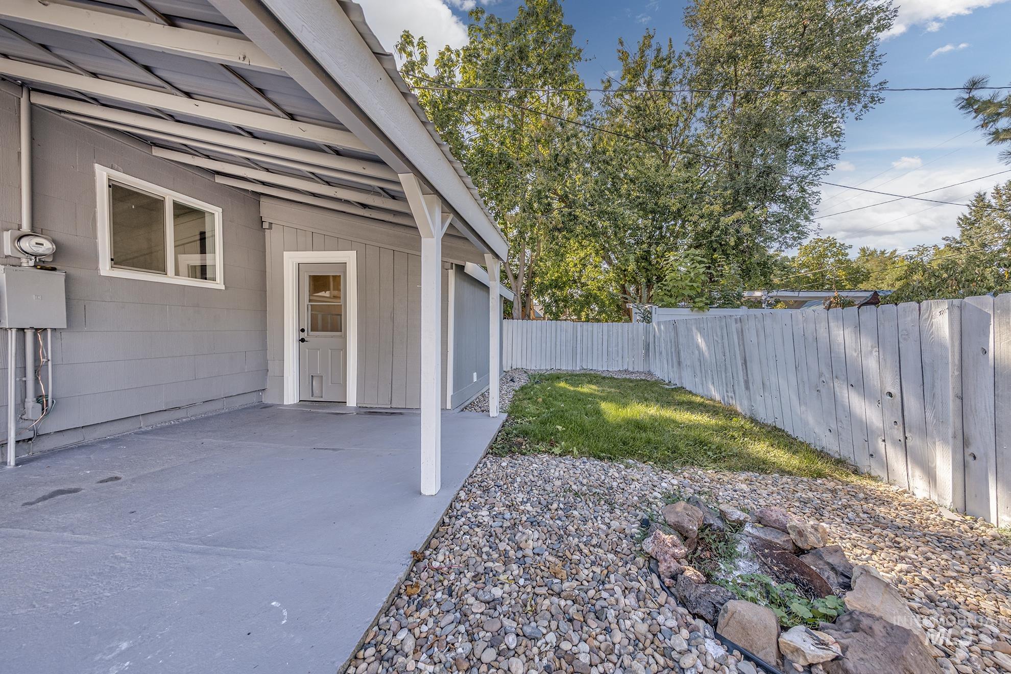 824 E Main St, Weiser, Idaho 83672, 3 Bedrooms, 2 Bathrooms, Residential For Sale, Price $349,900, 98962233