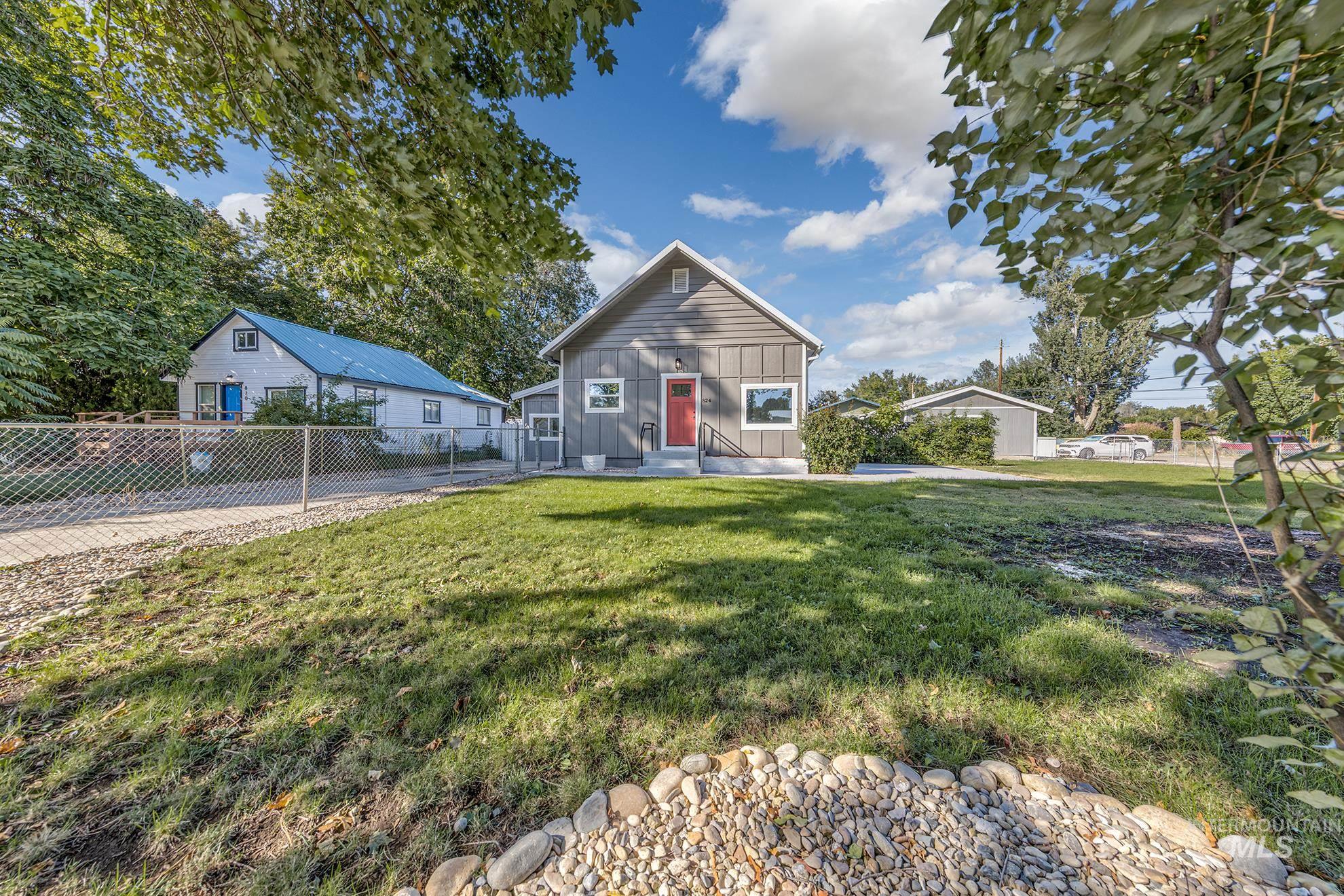 824 E Main St, Weiser, Idaho 83672, 3 Bedrooms, 2 Bathrooms, Residential For Sale, Price $349,900, 98962233