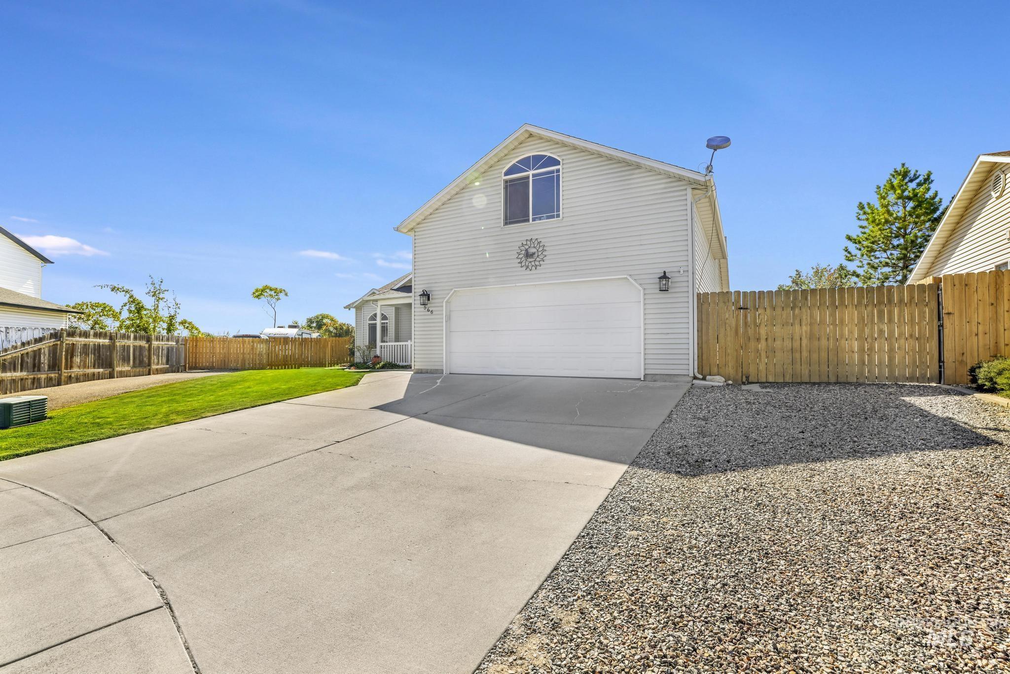 566 Hailee Avenue, Twin Falls, Idaho 83301, 4 Bedrooms, 2 Bathrooms, Residential For Sale, Price $362,500, 98962236