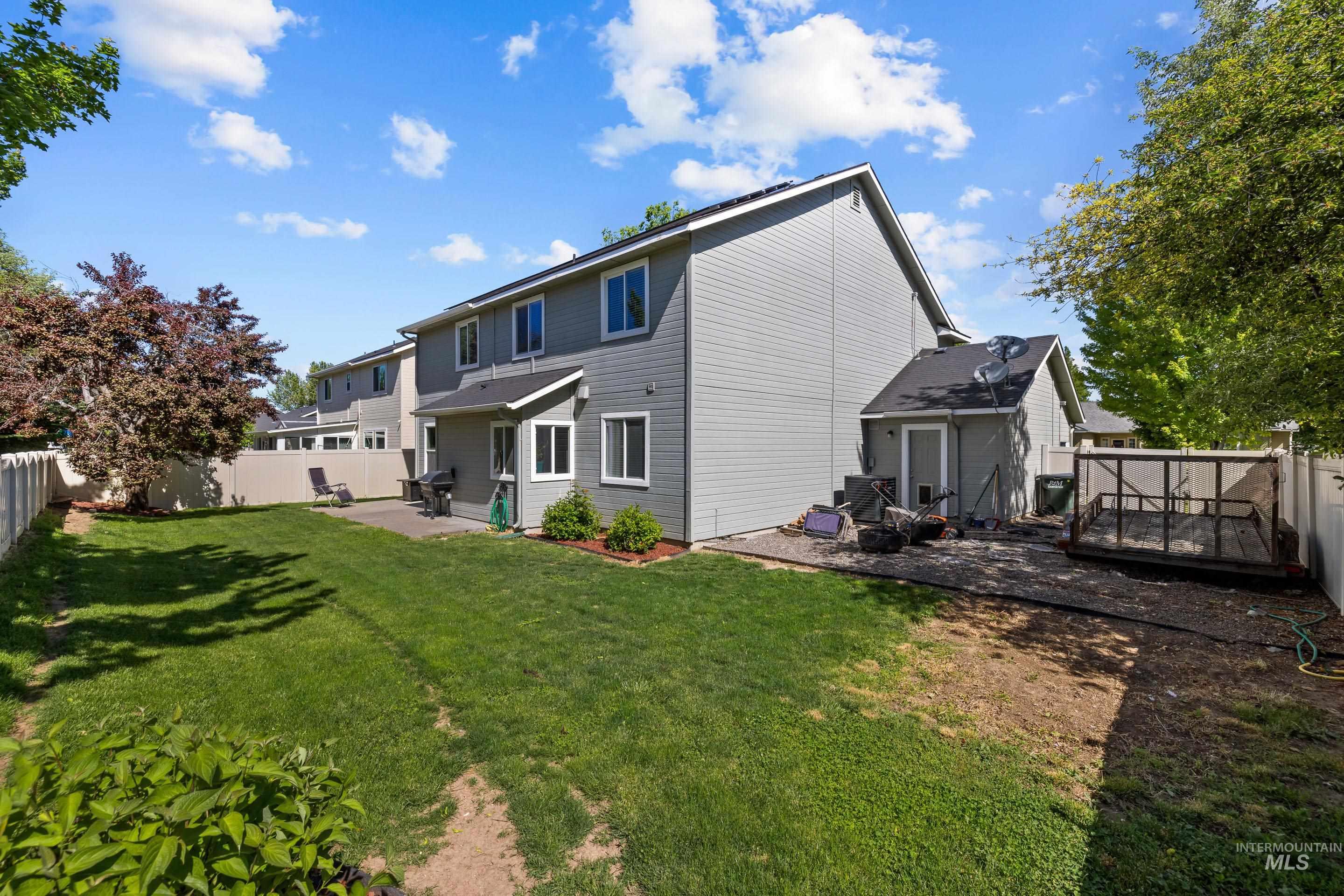 2145 W Quilceda, Kuna, Idaho 83634, 5 Bedrooms, 2.5 Bathrooms, Residential For Sale, Price $555,800, 98962240