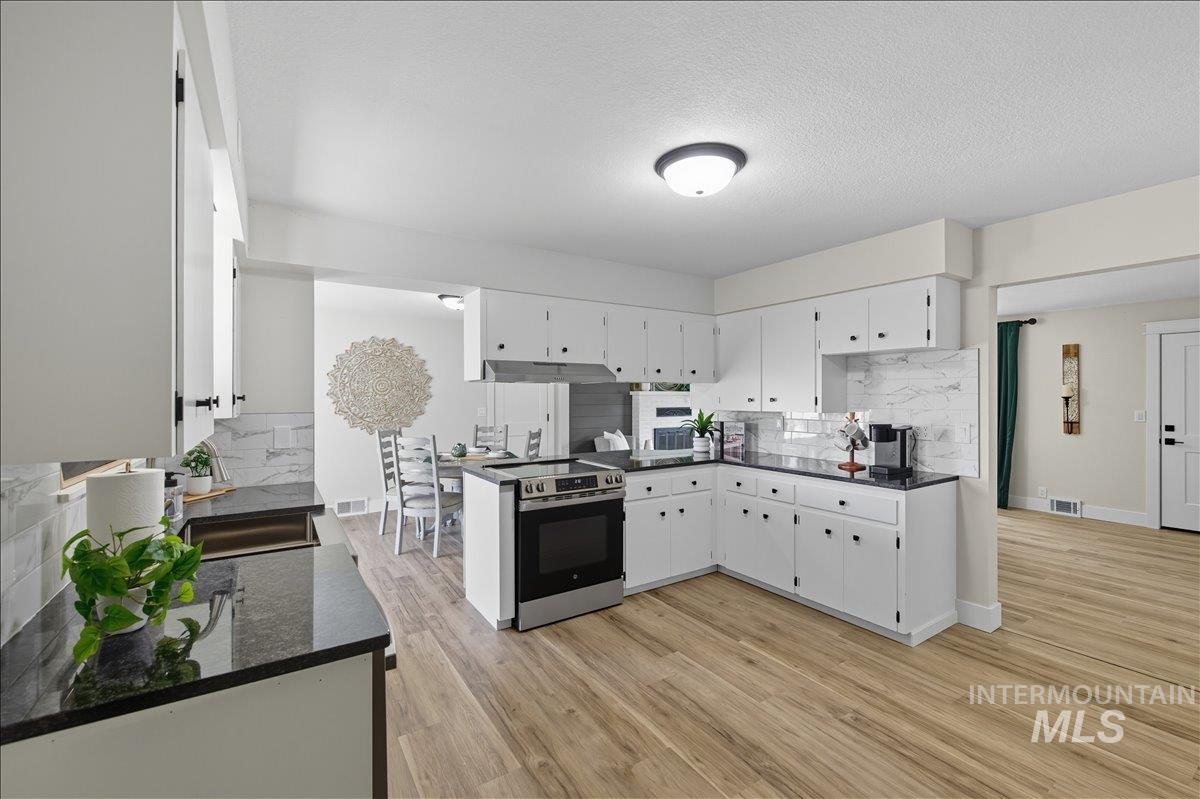 13 N Gem St, Nampa, Idaho 83651-2268, 3 Bedrooms, 1 Bathroom, Residential For Sale, Price $375,000, 98962254