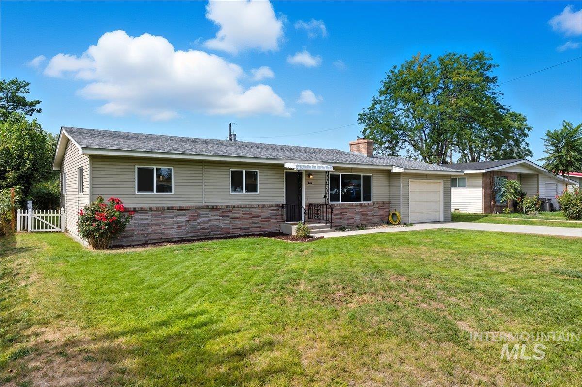 13 N Gem St, Nampa, Idaho 83651-2268, 3 Bedrooms, 1 Bathroom, Residential For Sale, Price $375,000, 98962254