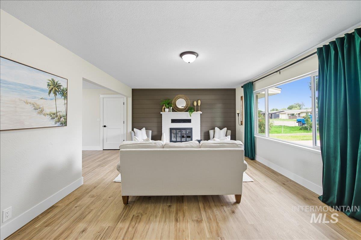 13 N Gem St, Nampa, Idaho 83651-2268, 3 Bedrooms, 1 Bathroom, Residential For Sale, Price $375,000, 98962254