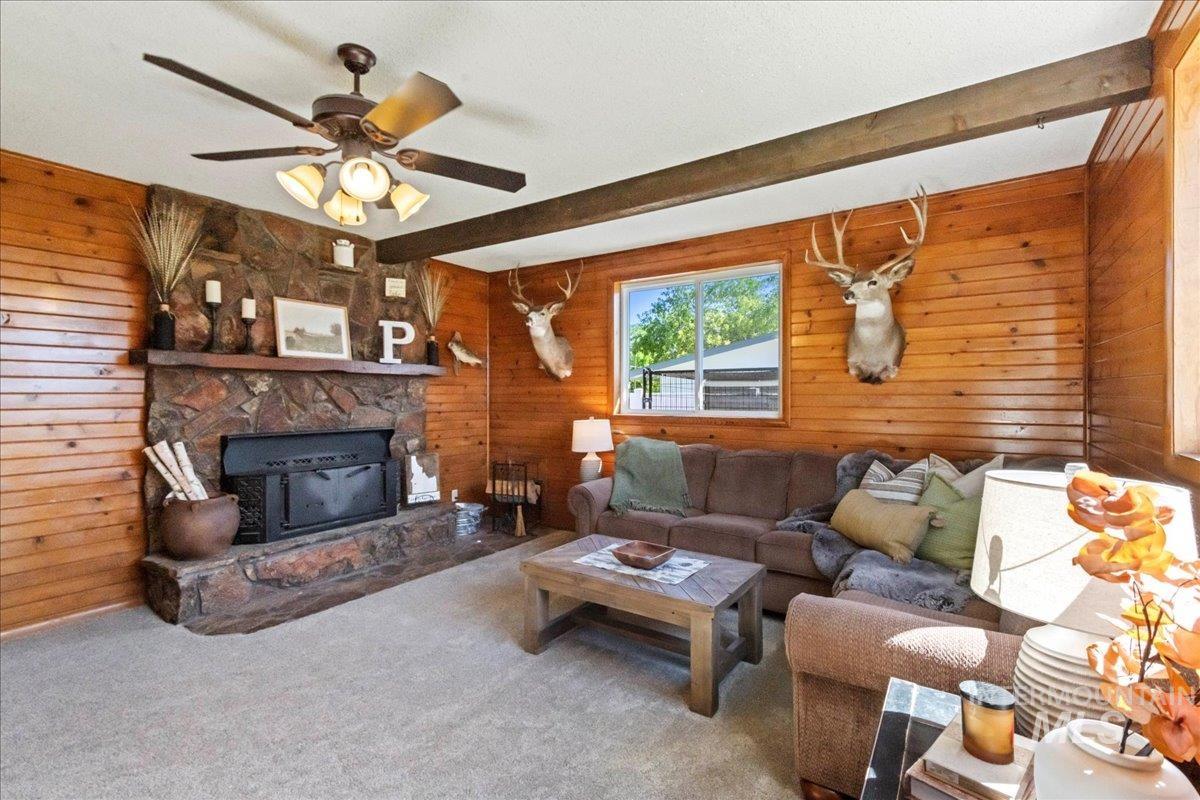 11851 Hensen Dr, Nampa, Idaho 83651-8202, 5 Bedrooms, 2 Bathrooms, Residential For Sale, Price $749,900, 98962258
