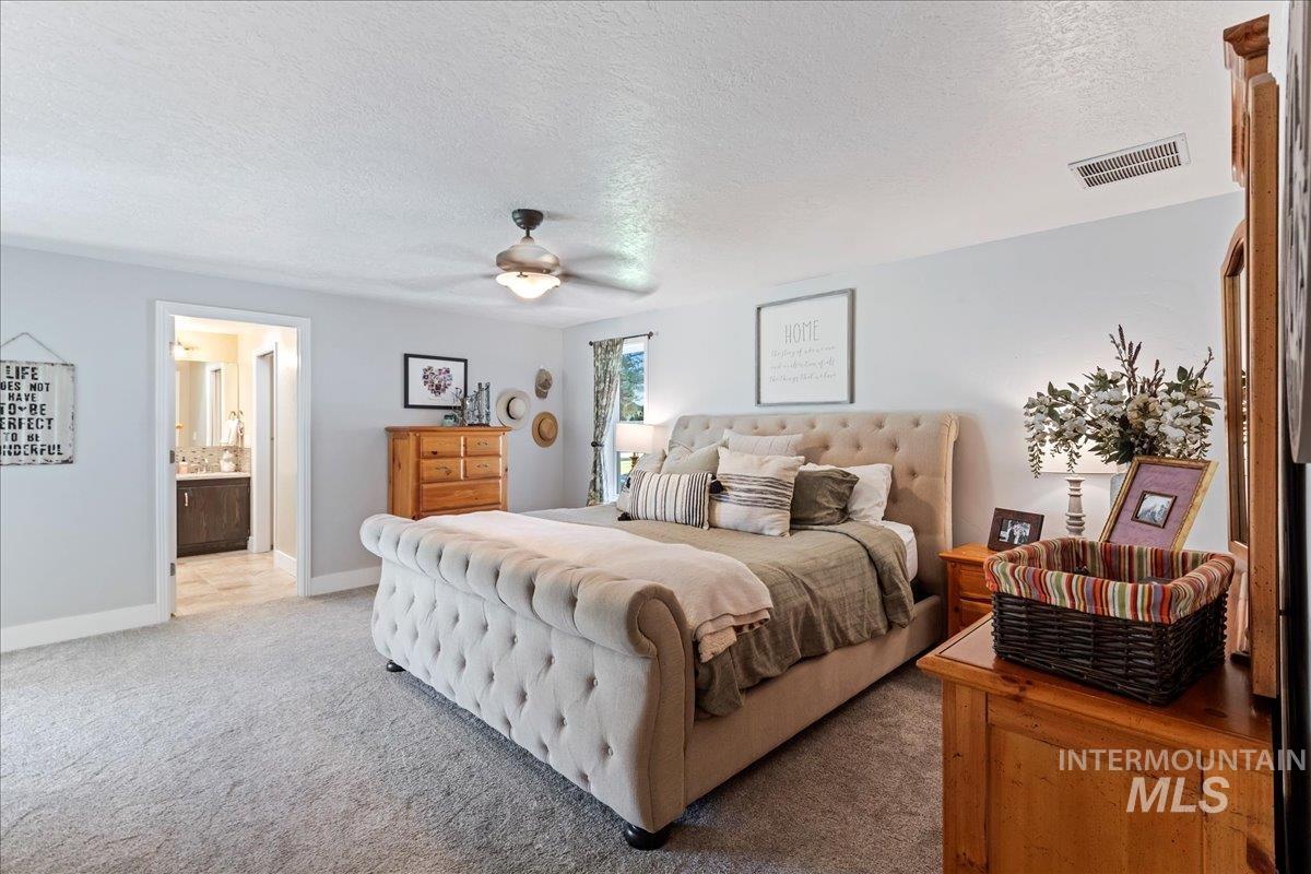 11851 Hensen Dr, Nampa, Idaho 83651-8202, 5 Bedrooms, 2 Bathrooms, Residential For Sale, Price $749,900, 98962258
