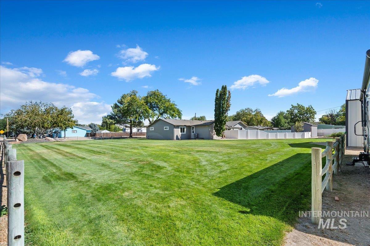 11851 Hensen Dr, Nampa, Idaho 83651-8202, 5 Bedrooms, 2 Bathrooms, Residential For Sale, Price $749,900, 98962258
