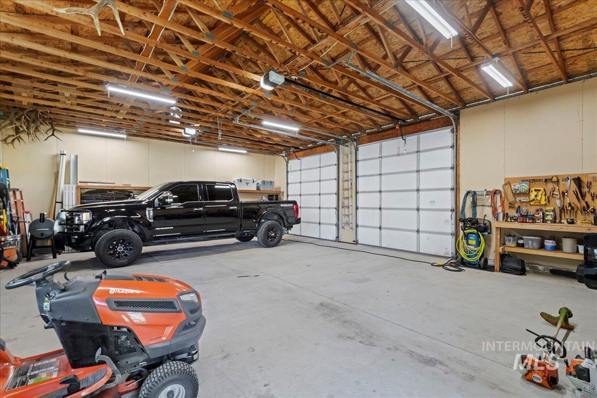 11851 Hensen Dr, Nampa, Idaho 83651-8202, 5 Bedrooms, 2 Bathrooms, Residential For Sale, Price $749,900, 98962258