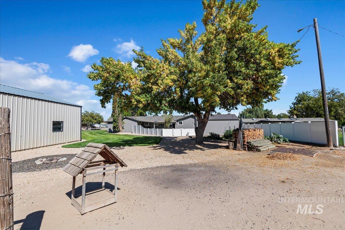 11851 Hensen Dr, Nampa, Idaho 83651-8202, 5 Bedrooms, 2 Bathrooms, Residential For Sale, Price $749,900, 98962258