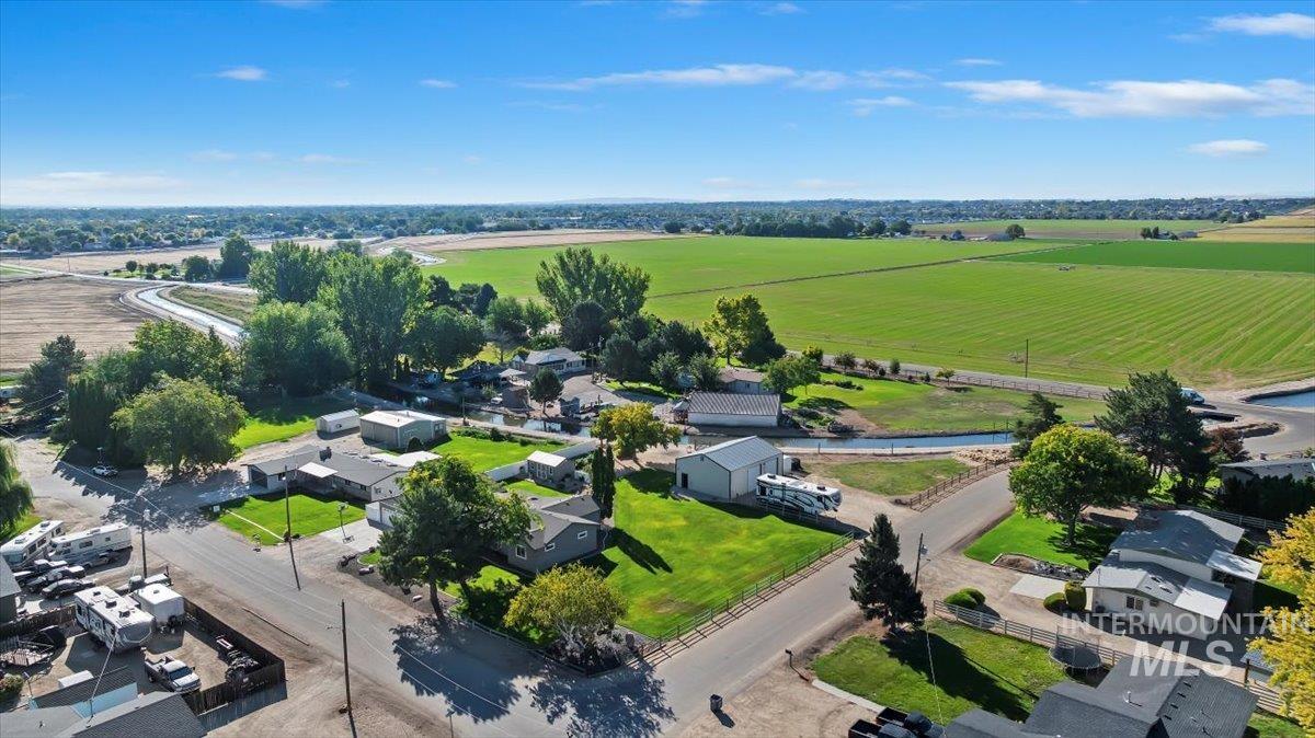 11851 Hensen Dr, Nampa, Idaho 83651-8202, 5 Bedrooms, 2 Bathrooms, Residential For Sale, Price $749,900, 98962258