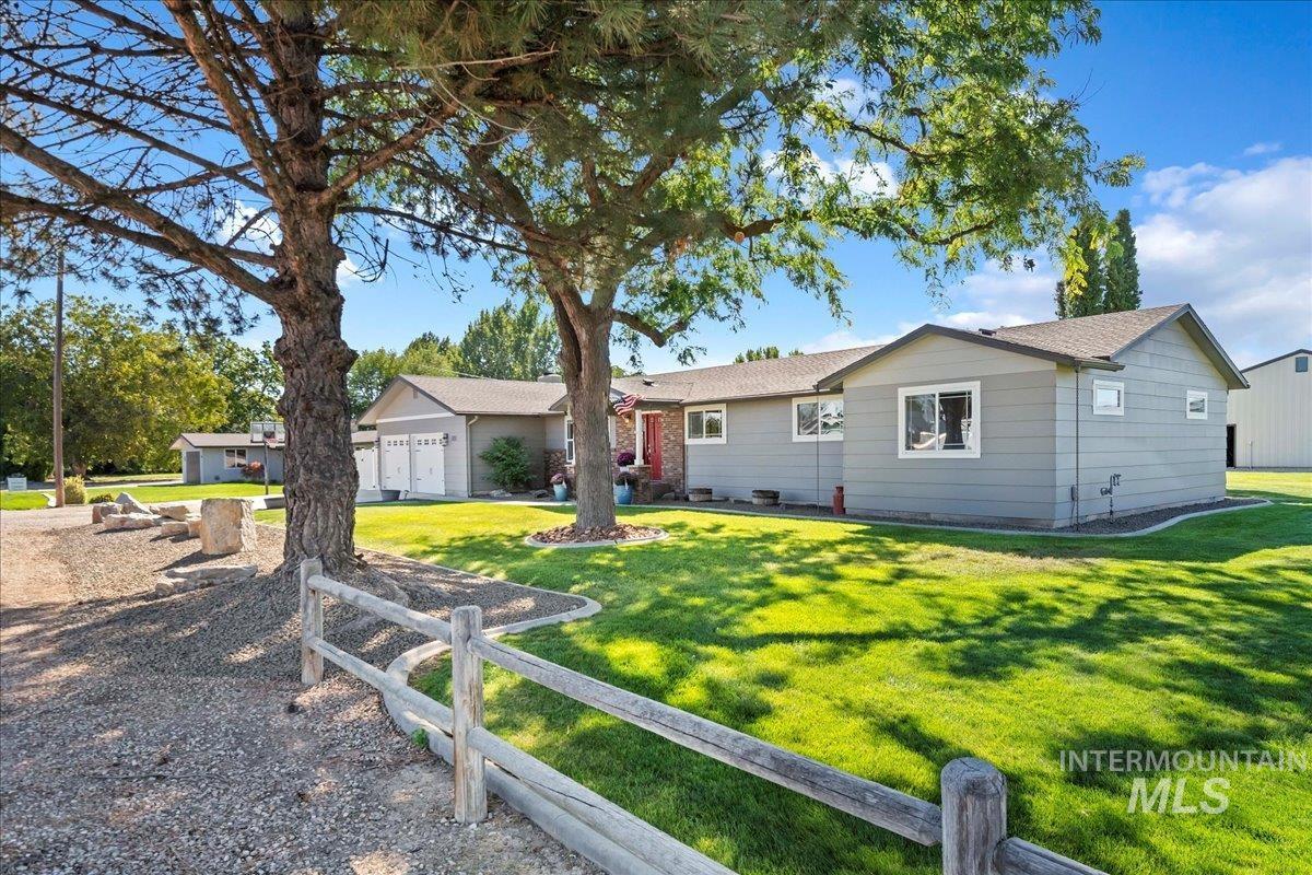11851 Hensen Dr, Nampa, Idaho 83651-8202, 5 Bedrooms, 2 Bathrooms, Residential For Sale, Price $749,900, 98962258