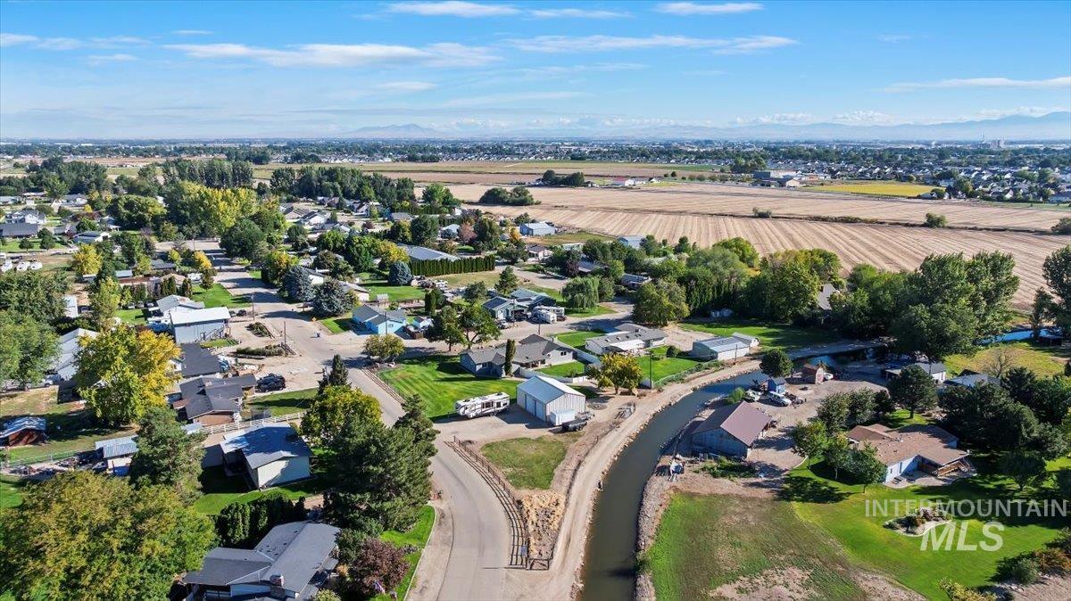 11851 Hensen Dr, Nampa, Idaho 83651-8202, 5 Bedrooms, 2 Bathrooms, Residential For Sale, Price $749,900, 98962258