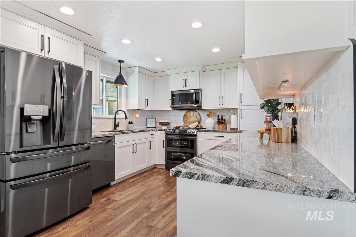 11851 Hensen Dr, Nampa, Idaho 83651-8202, 5 Bedrooms, 2 Bathrooms, Residential For Sale, Price $749,900, 98962258