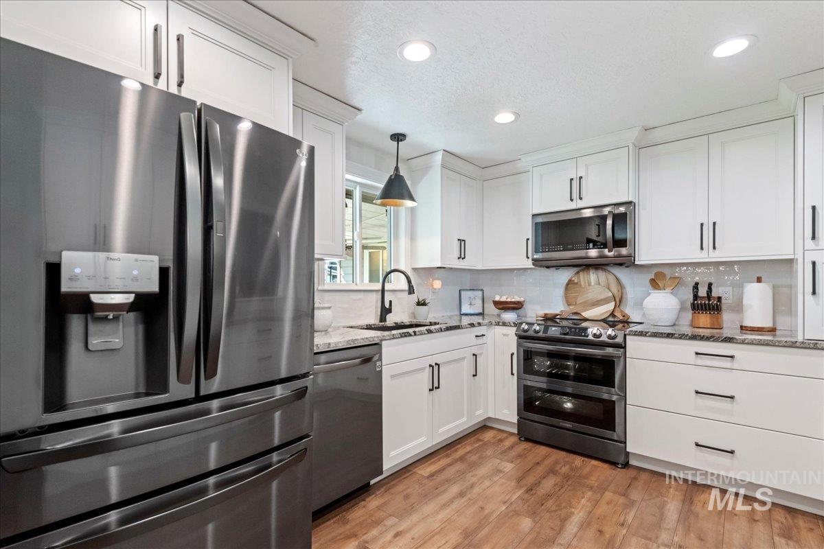 11851 Hensen Dr, Nampa, Idaho 83651-8202, 5 Bedrooms, 2 Bathrooms, Residential For Sale, Price $749,900, 98962258