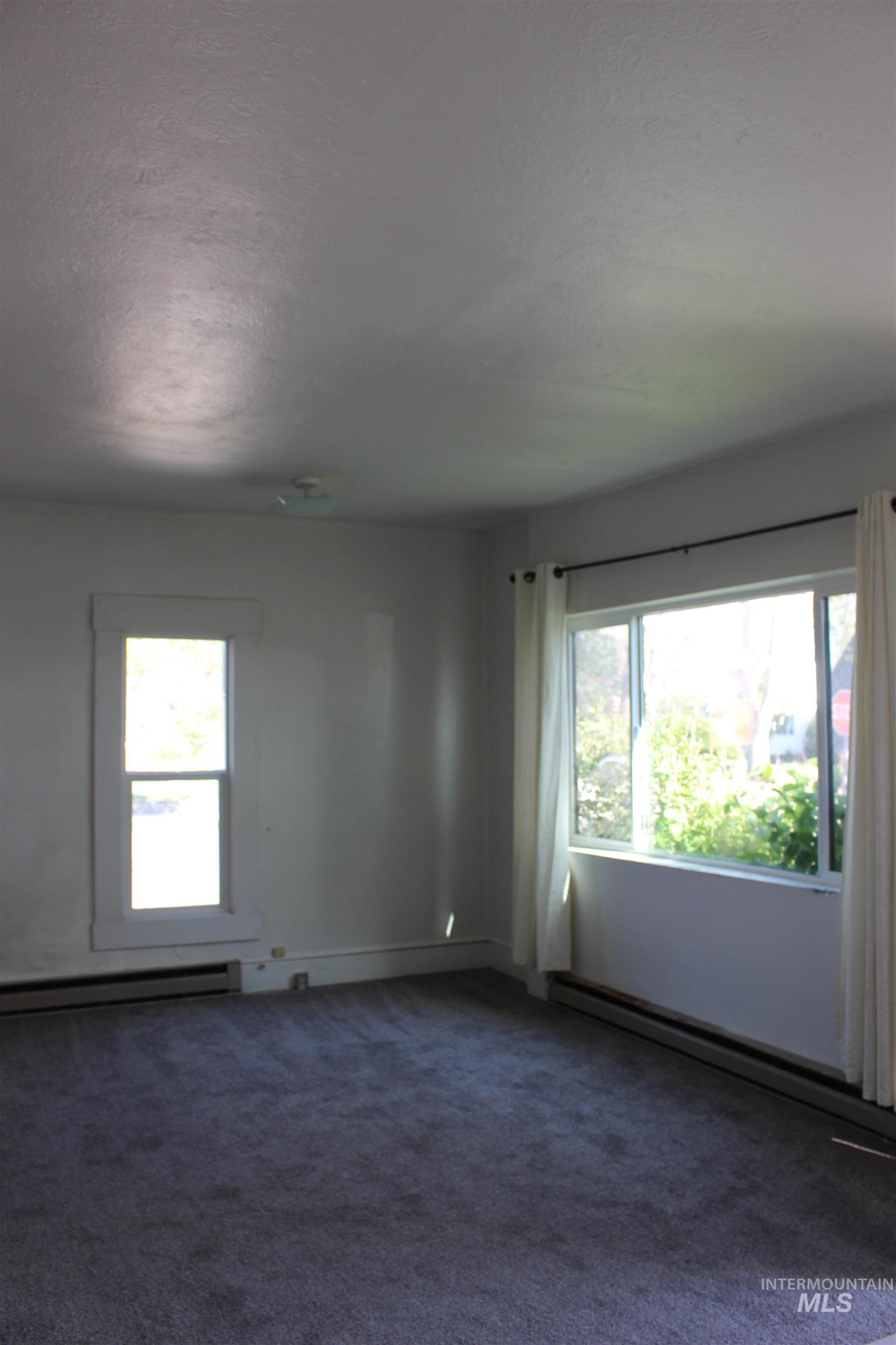 2602 W Bannock St, Boise, Idaho 83702, 2 Bedrooms, 2 Bathrooms, Residential For Sale, Price $415,000, 98962262