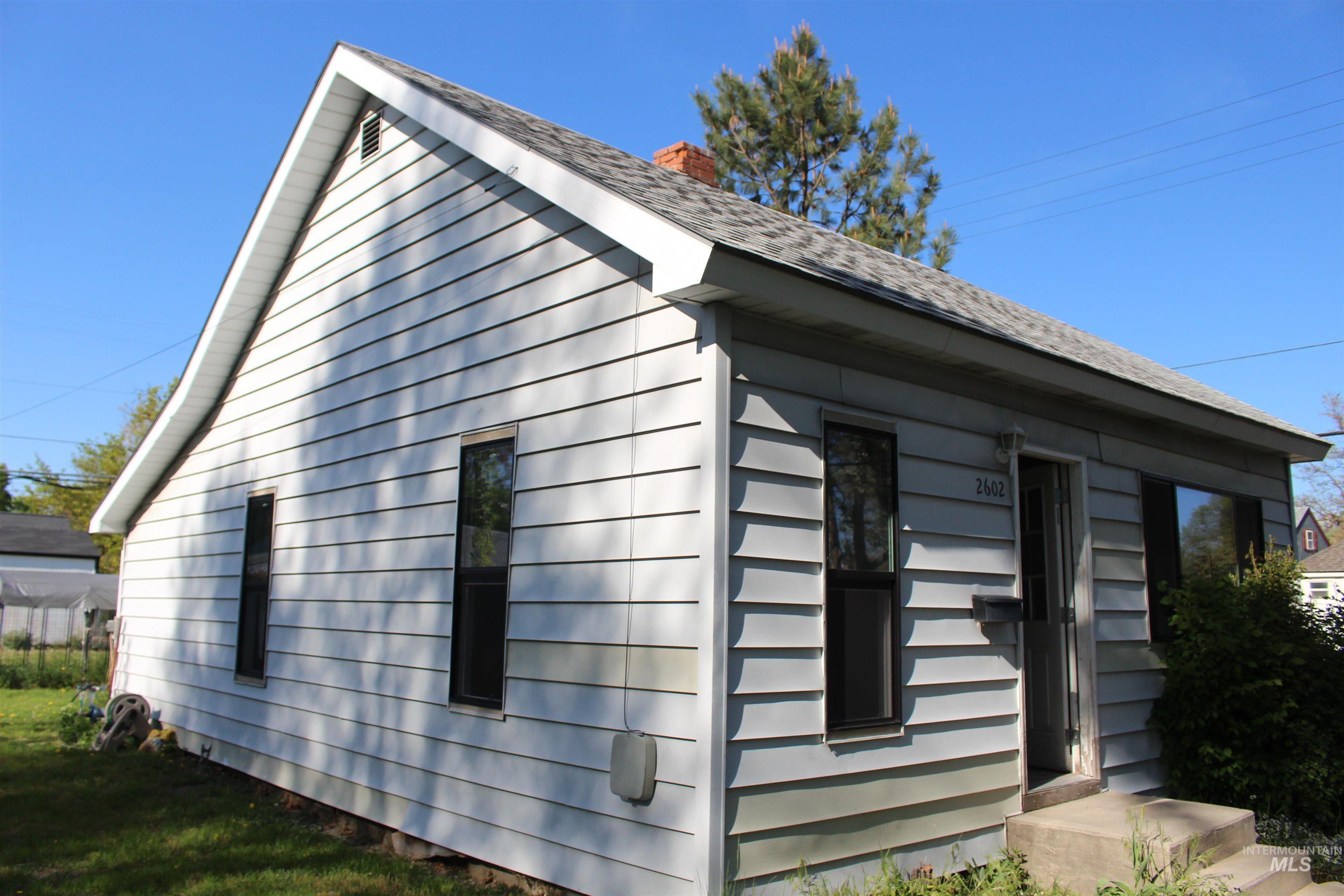 2602 W Bannock St, Boise, Idaho 83702, 2 Bedrooms, 2 Bathrooms, Residential For Sale, Price $415,000, 98962262