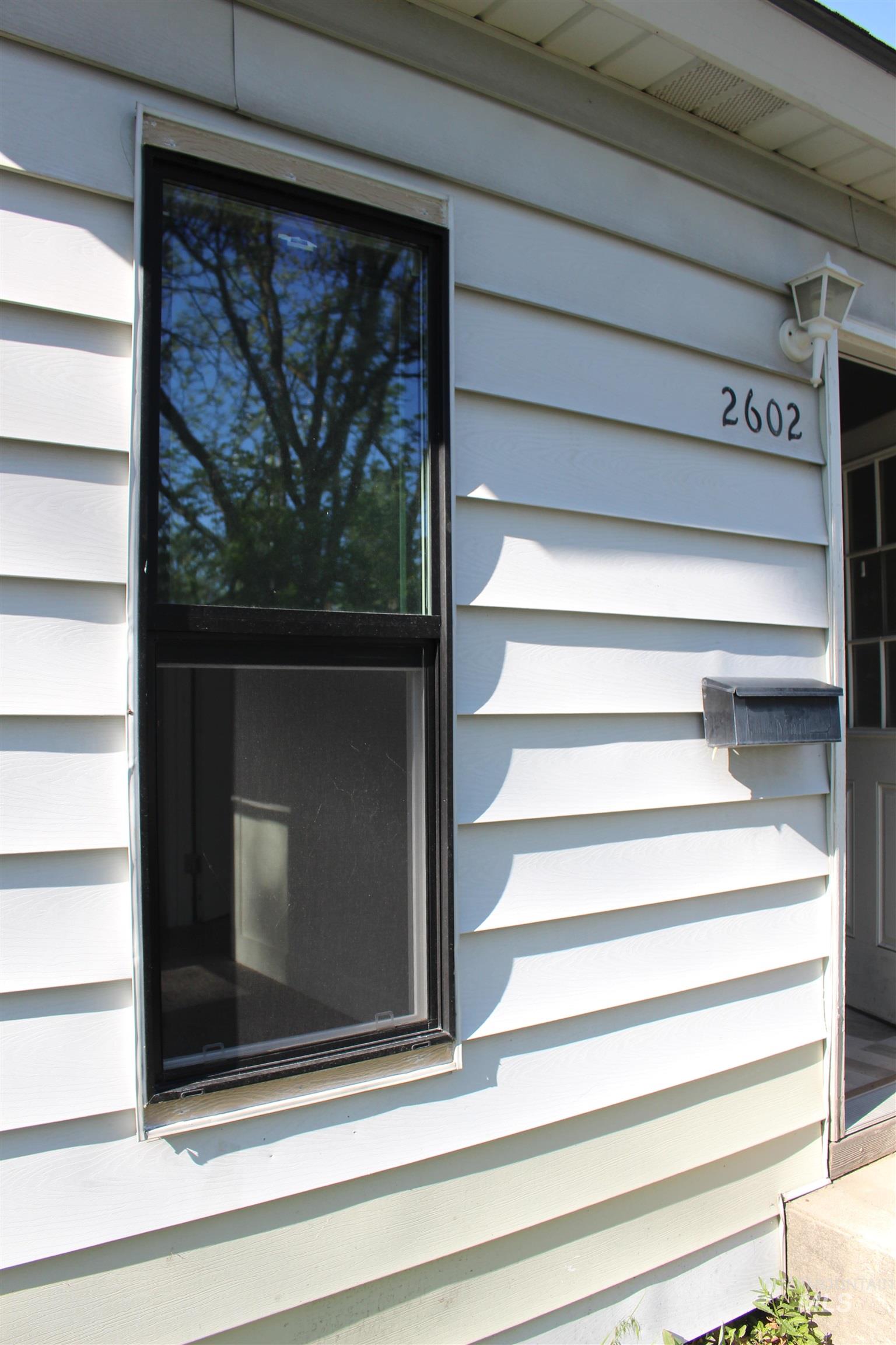 2602 W Bannock St, Boise, Idaho 83702, 2 Bedrooms, 2 Bathrooms, Residential For Sale, Price $415,000, 98962262