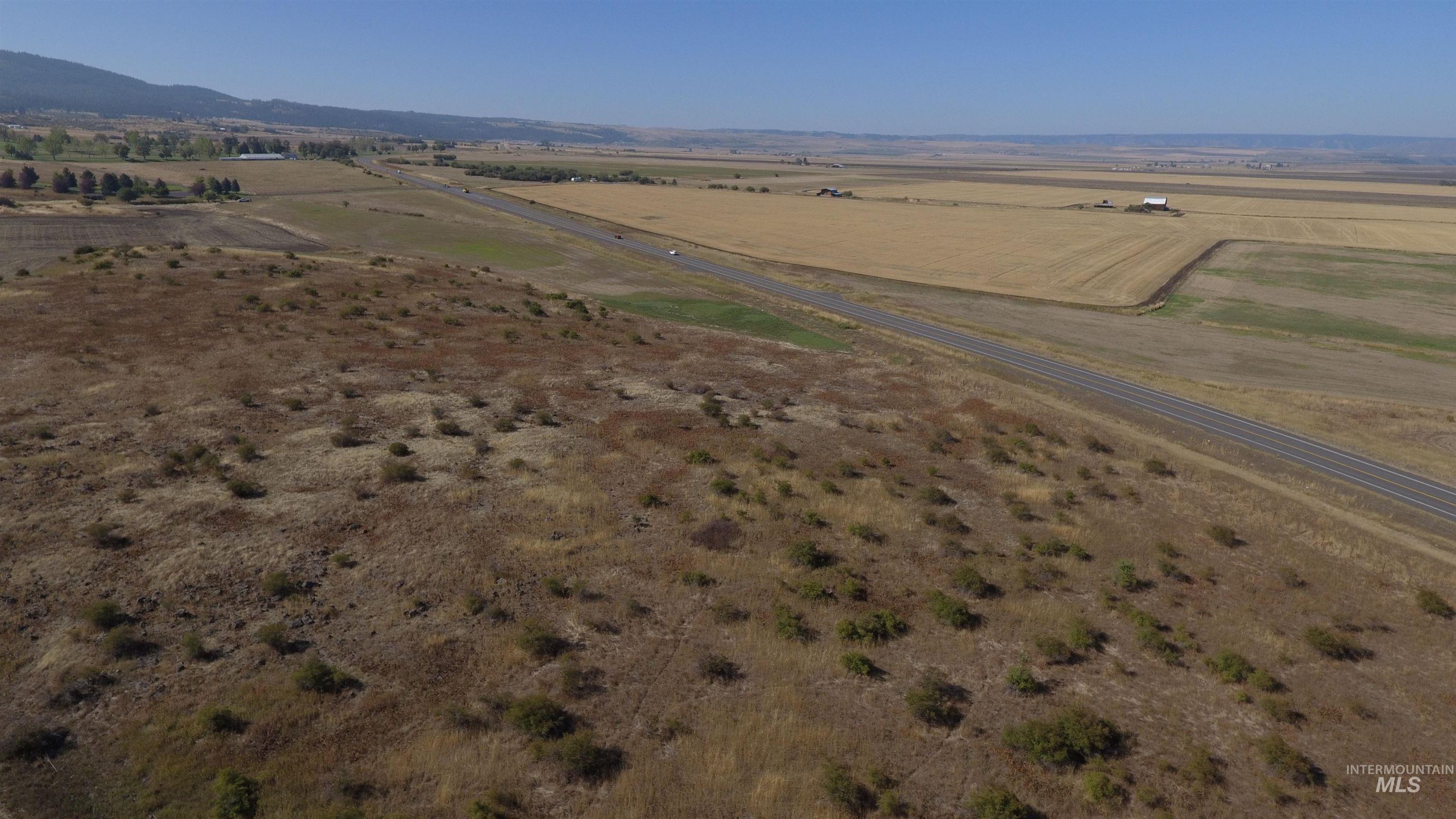 View of property location featuring rural landscape and mountains
