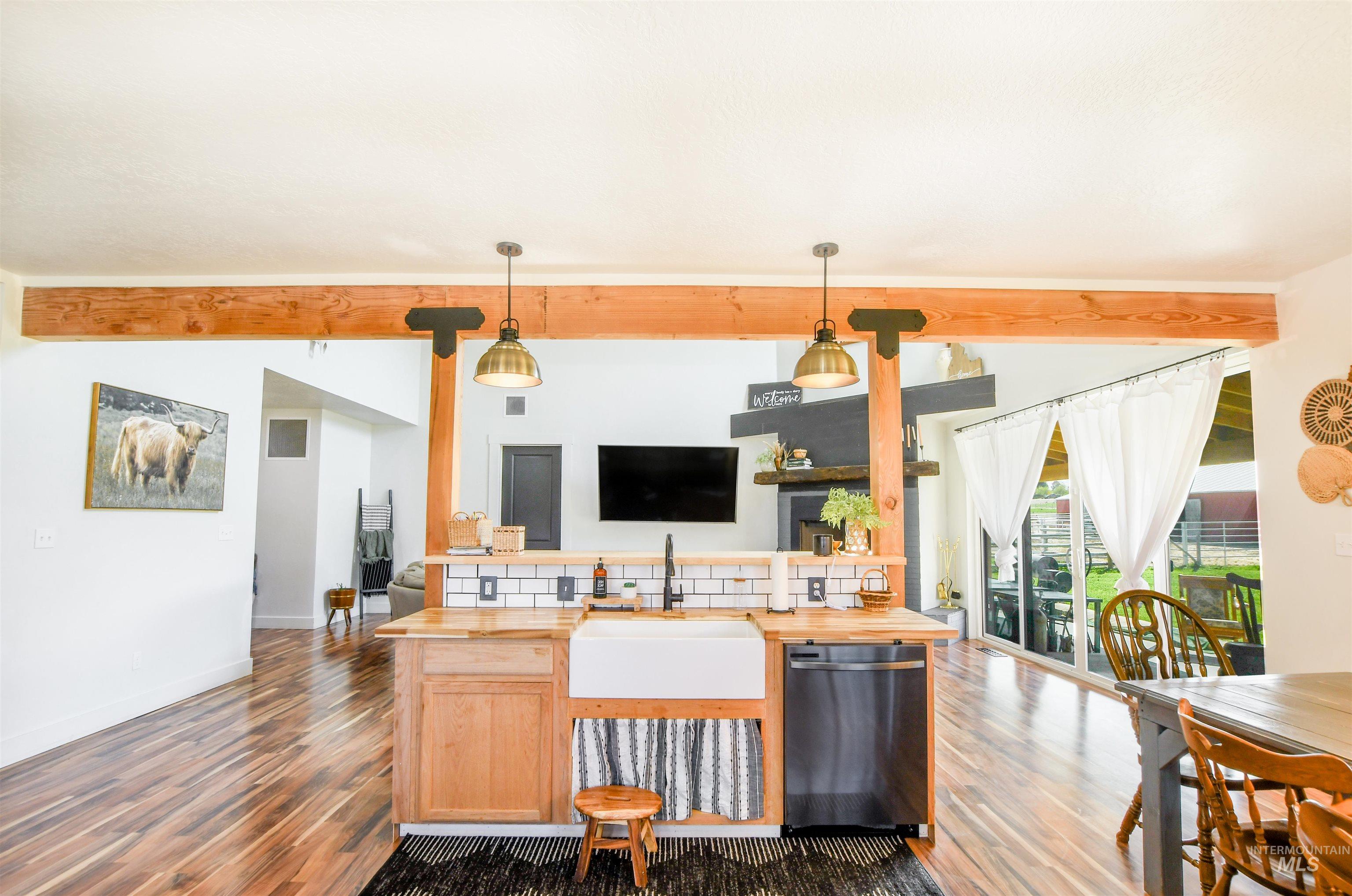 6141 E Toon Ln, Kuna, Idaho 83634, 7 Bedrooms, 5 Bathrooms, Residential For Sale, Price $995,000, 98962281