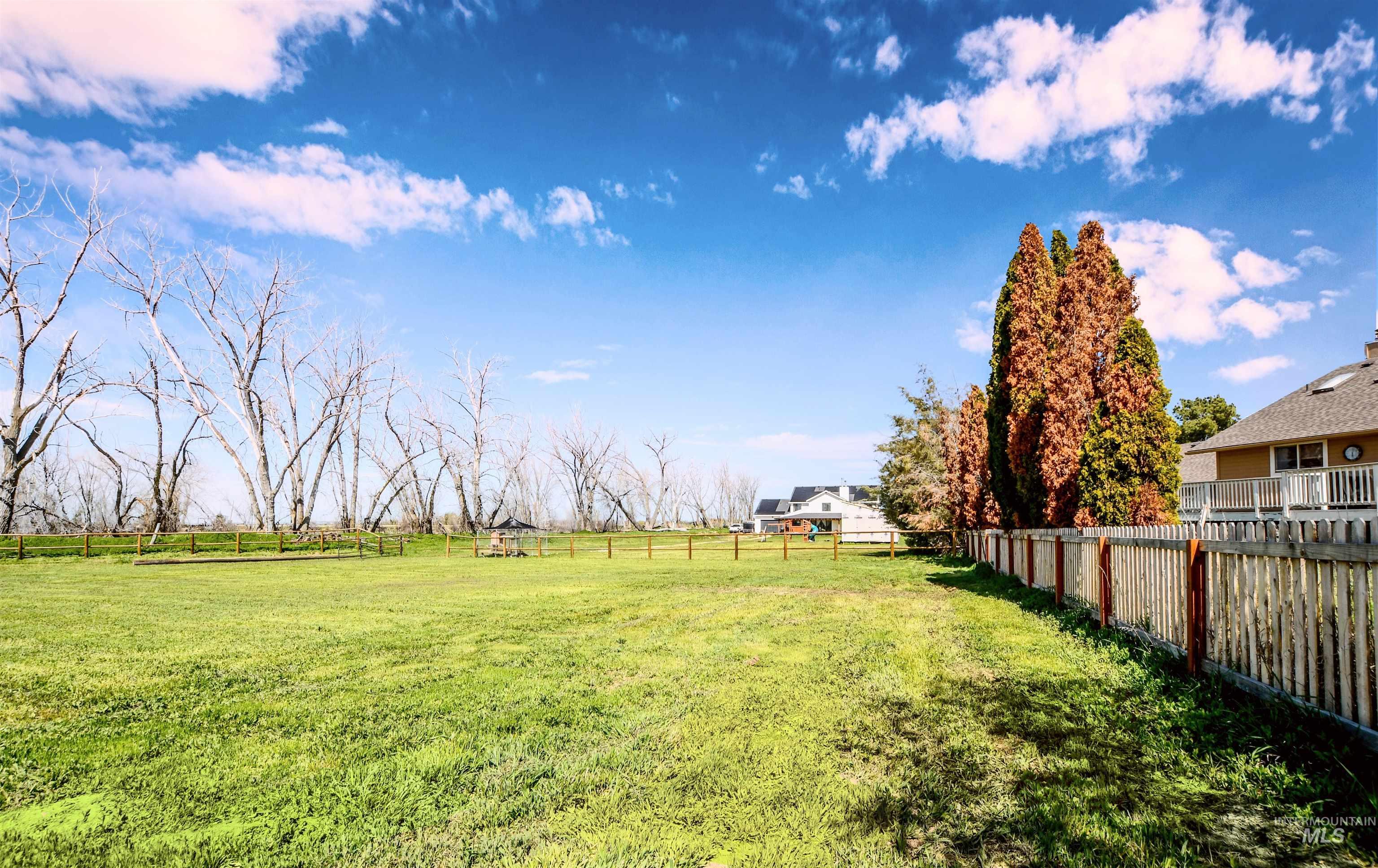 6141 E Toon Ln, Kuna, Idaho 83634, 7 Bedrooms, 5 Bathrooms, Residential For Sale, Price $995,000, 98962281