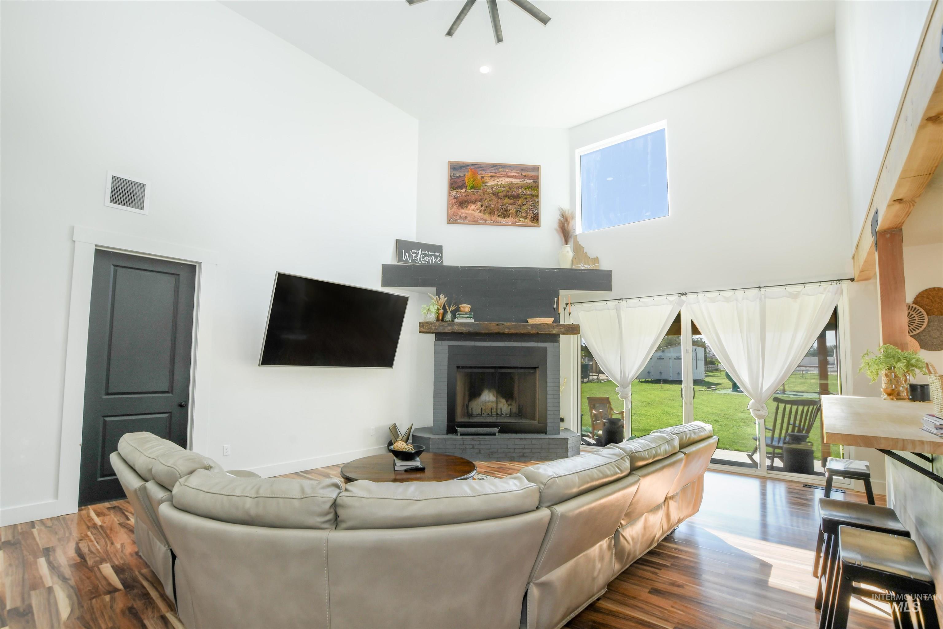 6141 E Toon Ln, Kuna, Idaho 83634, 7 Bedrooms, 5 Bathrooms, Residential For Sale, Price $995,000, 98962281