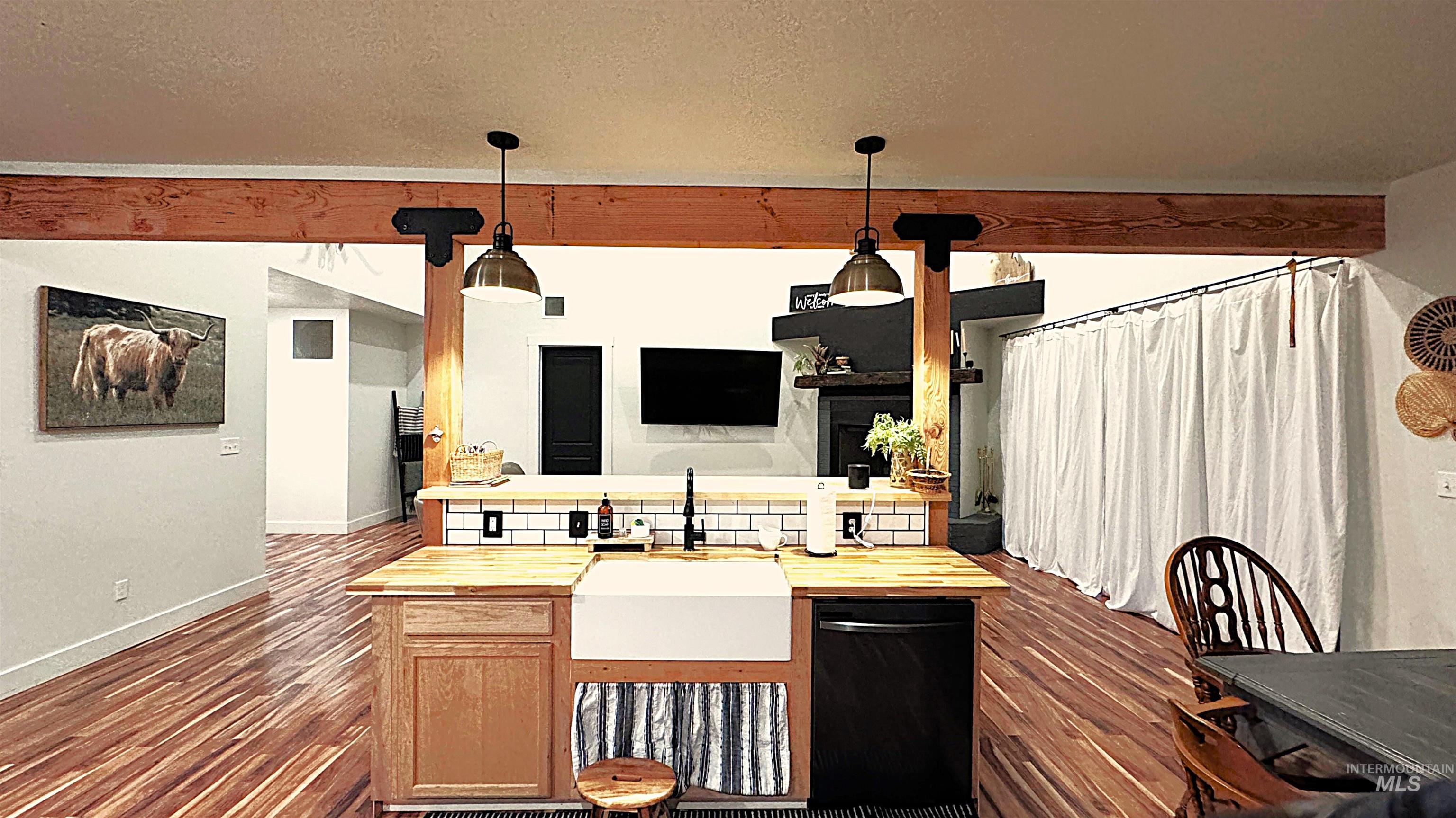 6141 E Toon Ln, Kuna, Idaho 83634, 7 Bedrooms, 5 Bathrooms, Residential For Sale, Price $995,000, 98962281