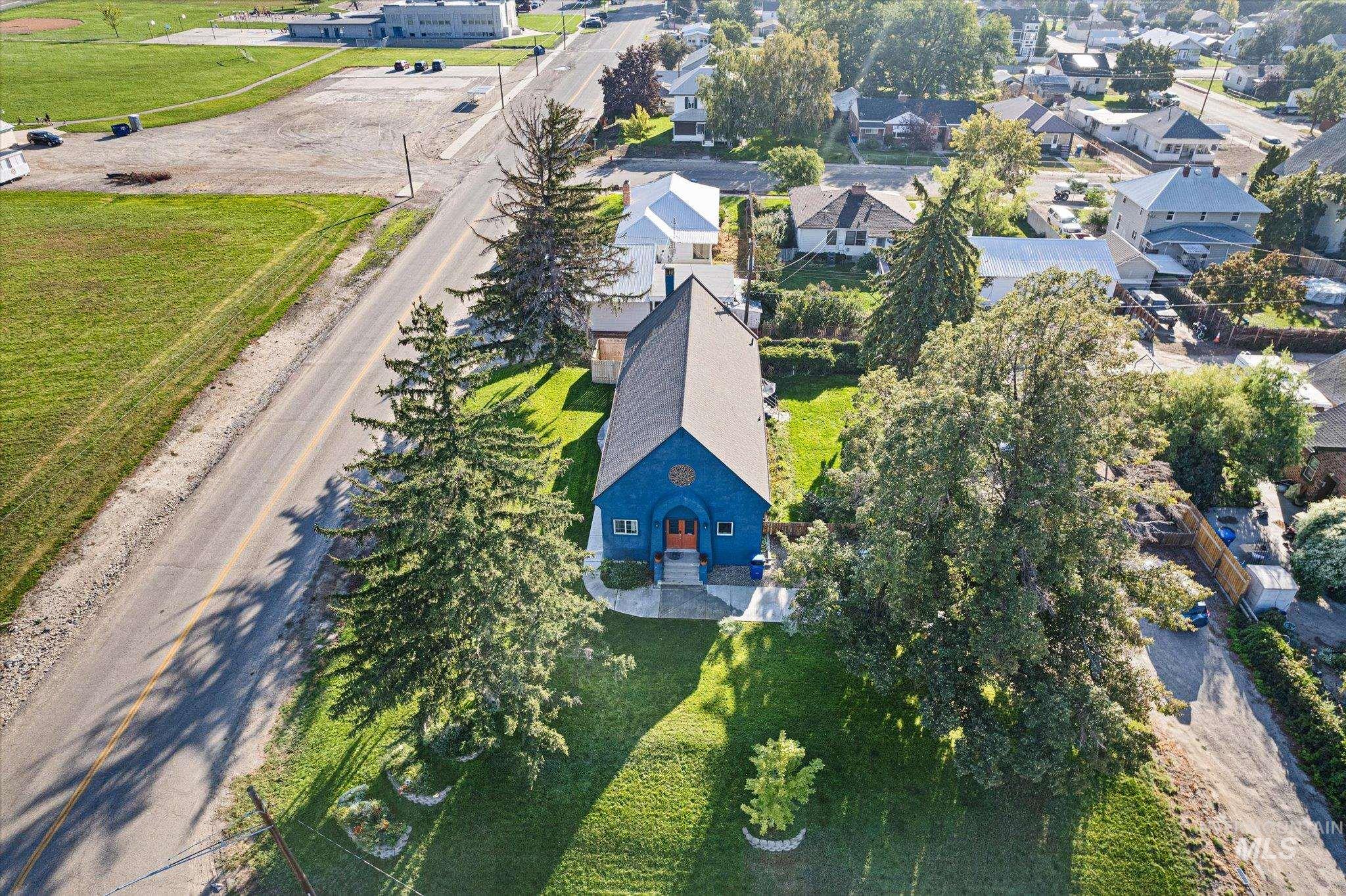 712 N 4th Street, Parma, Idaho 83660, 5 Bedrooms, 2 Bathrooms, Residential For Sale, Price $550,000, 98962286