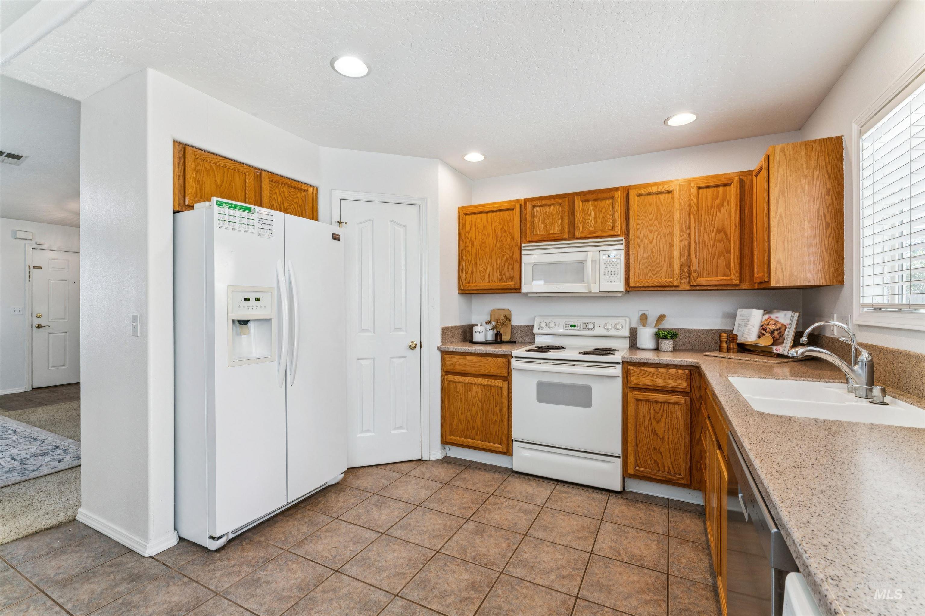 11577 Mount Hood, Nampa, Idaho 83651, 3 Bedrooms, 2 Bathrooms, Residential For Sale, Price $385,000, 98962289