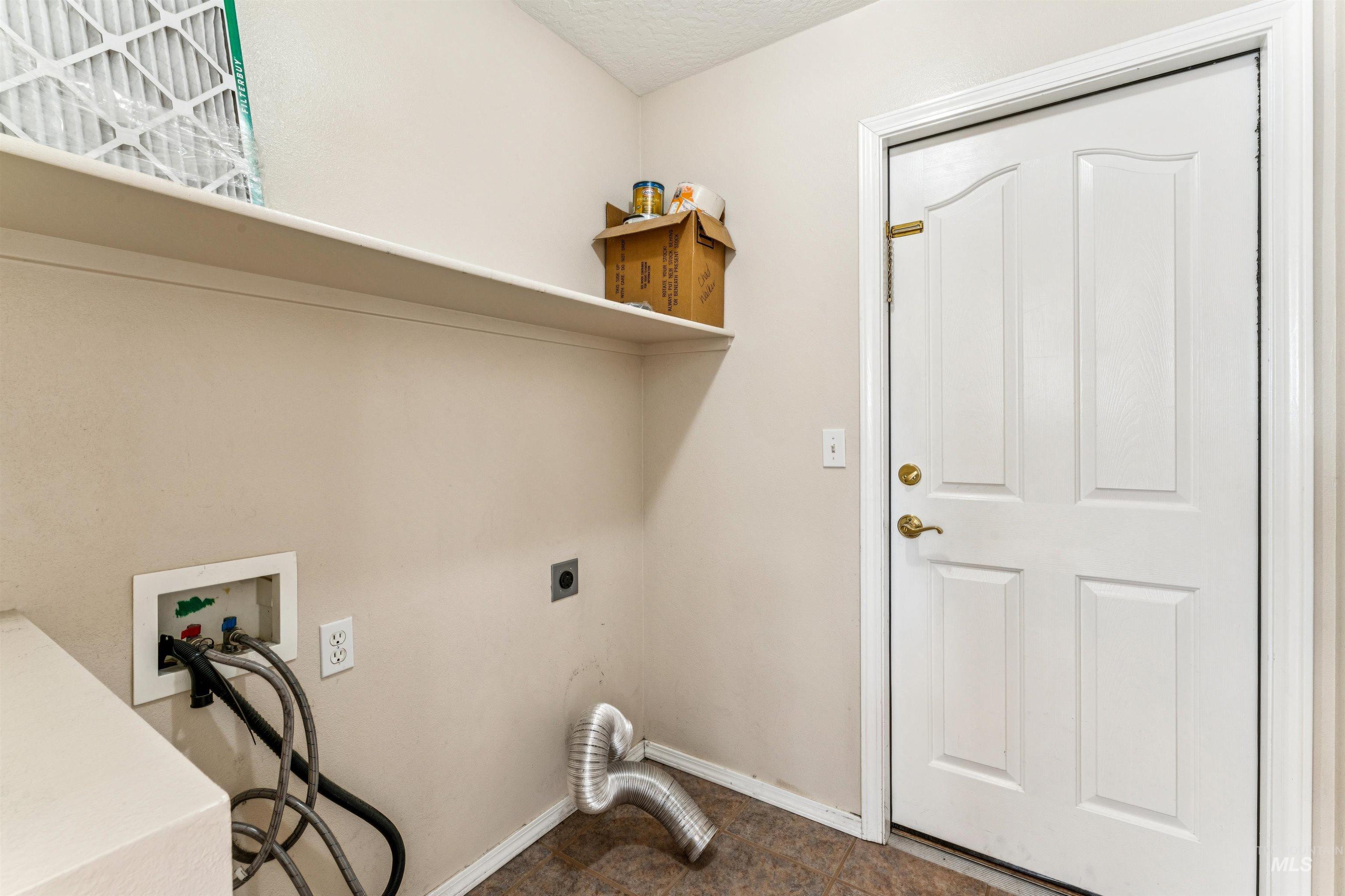 11577 Mount Hood, Nampa, Idaho 83651, 3 Bedrooms, 2 Bathrooms, Residential For Sale, Price $385,000, 98962289