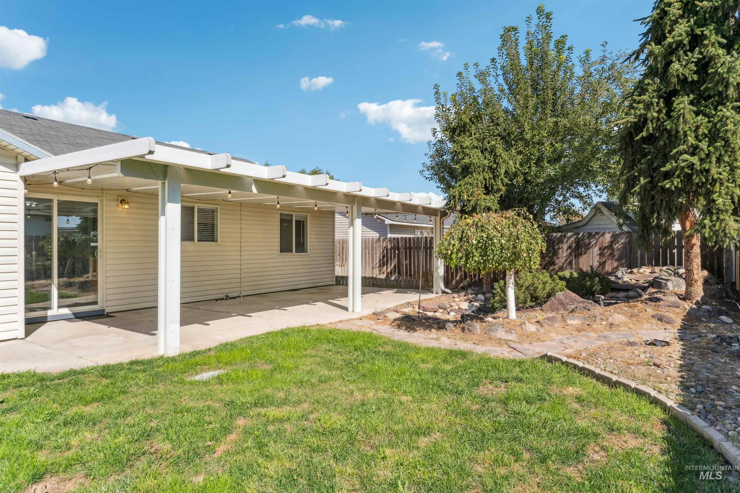 11577 Mount Hood, Nampa, Idaho 83651, 3 Bedrooms, 2 Bathrooms, Residential For Sale, Price $385,000, 98962289