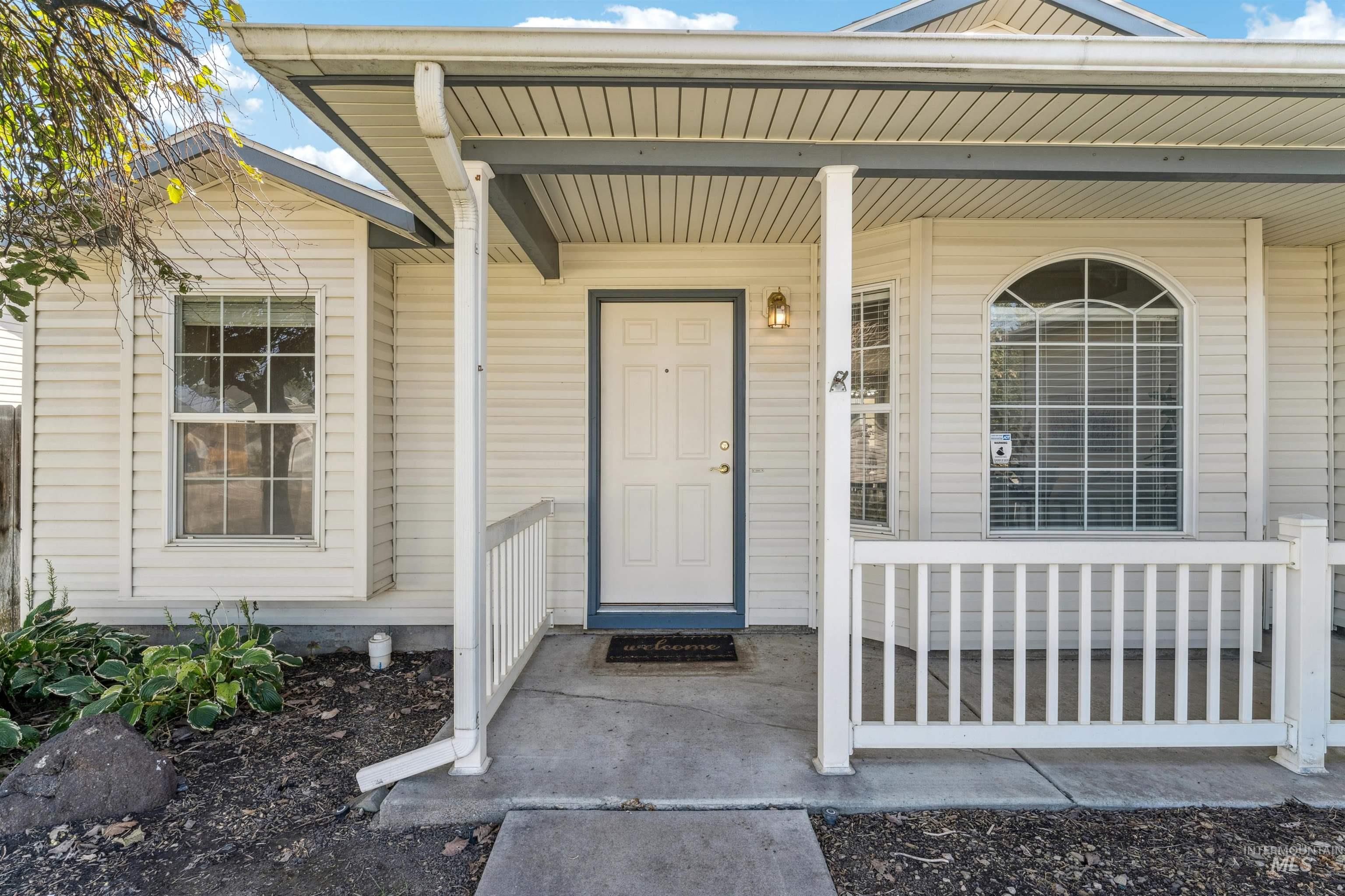 11577 Mount Hood, Nampa, Idaho 83651, 3 Bedrooms, 2 Bathrooms, Residential For Sale, Price $385,000, 98962289