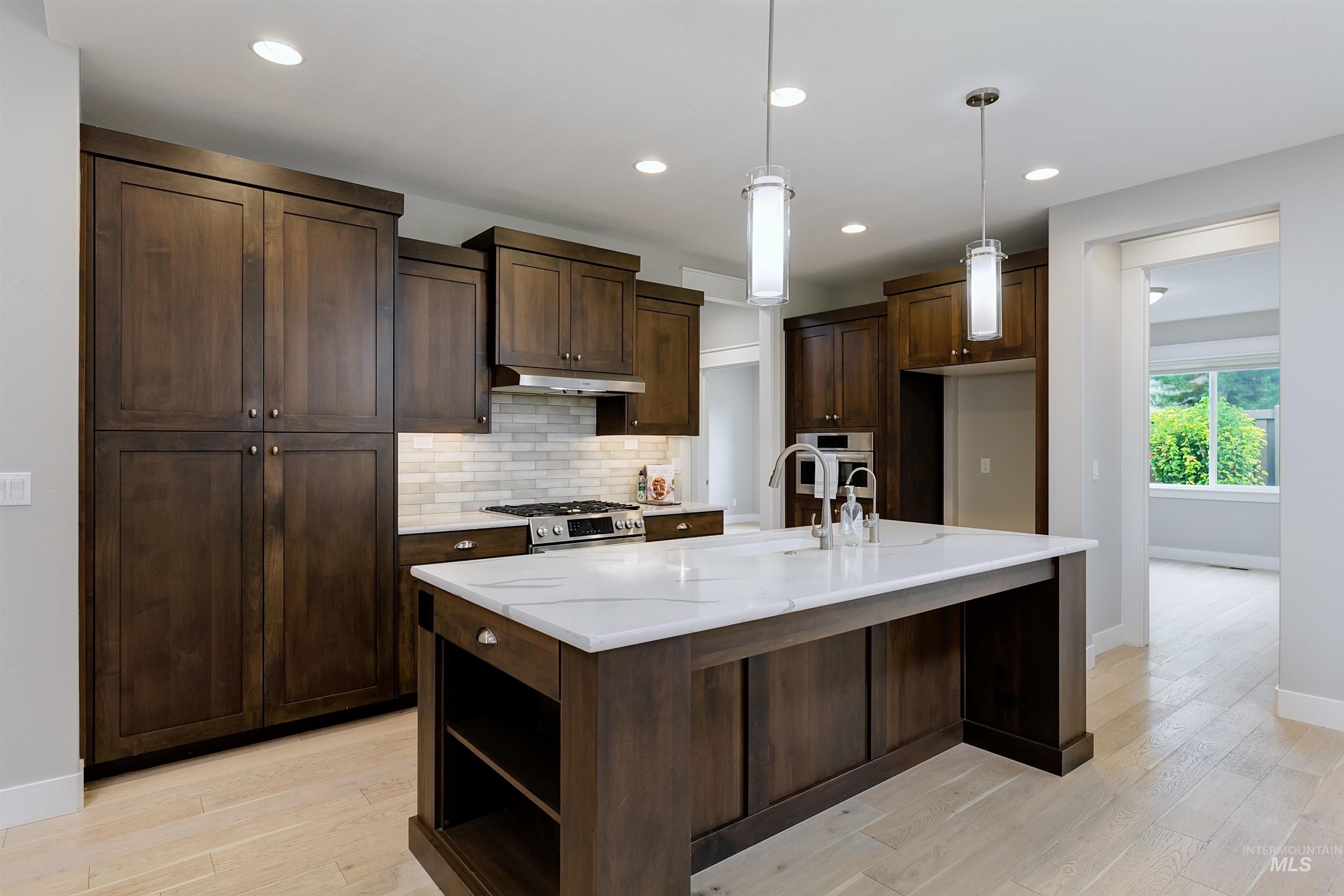 172 W Pavilion Ln, Meridian, Idaho 83646, 2 Bedrooms, 2 Bathrooms, Residential For Sale, Price $599,900, 98962293