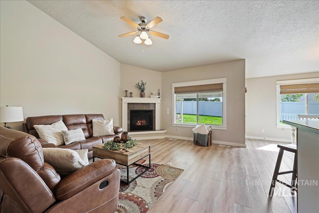 1914 S Sandcrest Way, Nampa, Idaho 83686-9679, 3 Bedrooms, 2 Bathrooms, Residential For Sale, Price $415,000, 98962307