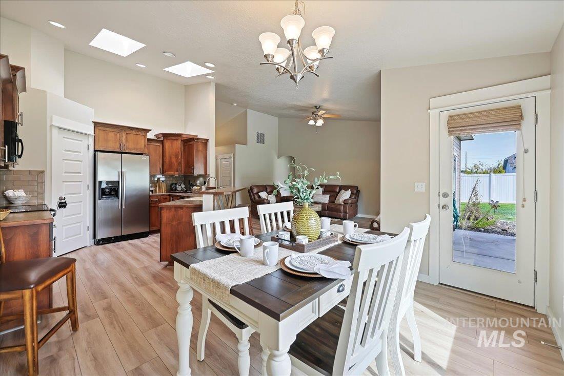 1914 S Sandcrest Way, Nampa, Idaho 83686-9679, 3 Bedrooms, 2 Bathrooms, Residential For Sale, Price $415,000, 98962307
