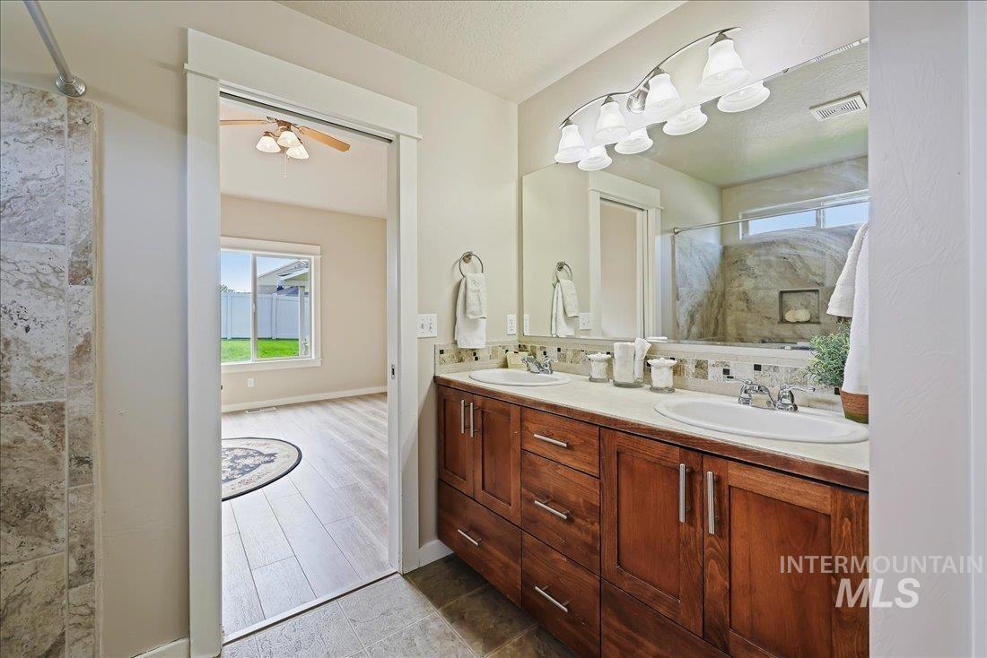 1914 S Sandcrest Way, Nampa, Idaho 83686-9679, 3 Bedrooms, 2 Bathrooms, Residential For Sale, Price $415,000, 98962307