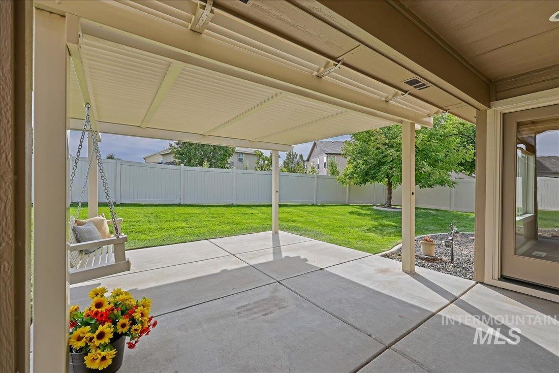 1914 S Sandcrest Way, Nampa, Idaho 83686-9679, 3 Bedrooms, 2 Bathrooms, Residential For Sale, Price $415,000, 98962307
