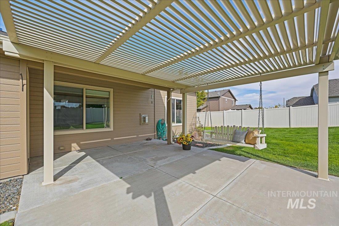1914 S Sandcrest Way, Nampa, Idaho 83686-9679, 3 Bedrooms, 2 Bathrooms, Residential For Sale, Price $415,000, 98962307
